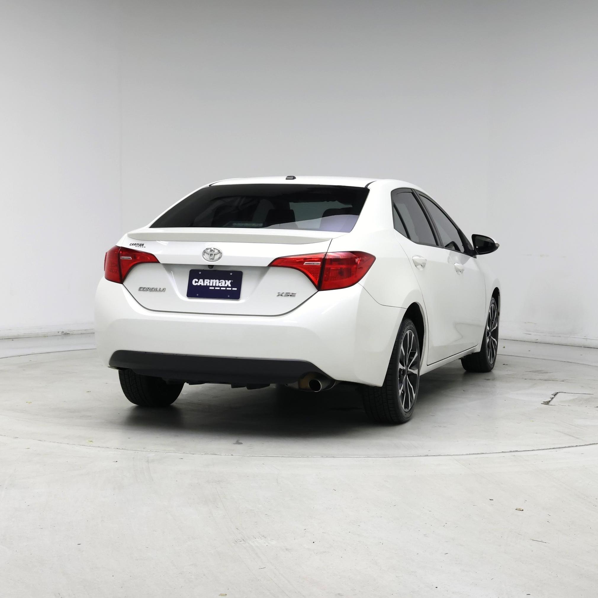 Thumbnail: 2017 Toyota Corolla - 8