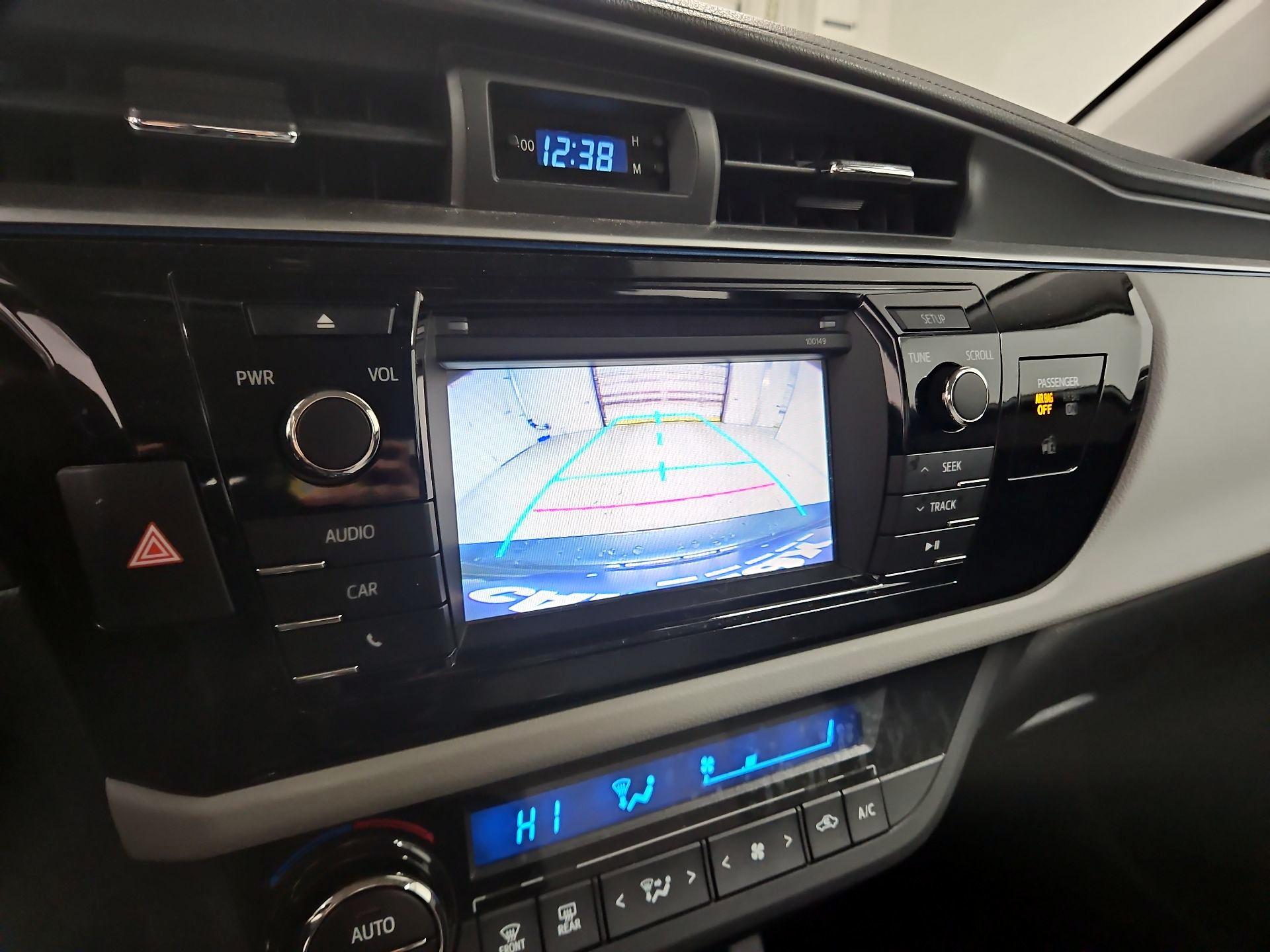 Thumbnail: 2015 Toyota Corolla - 14