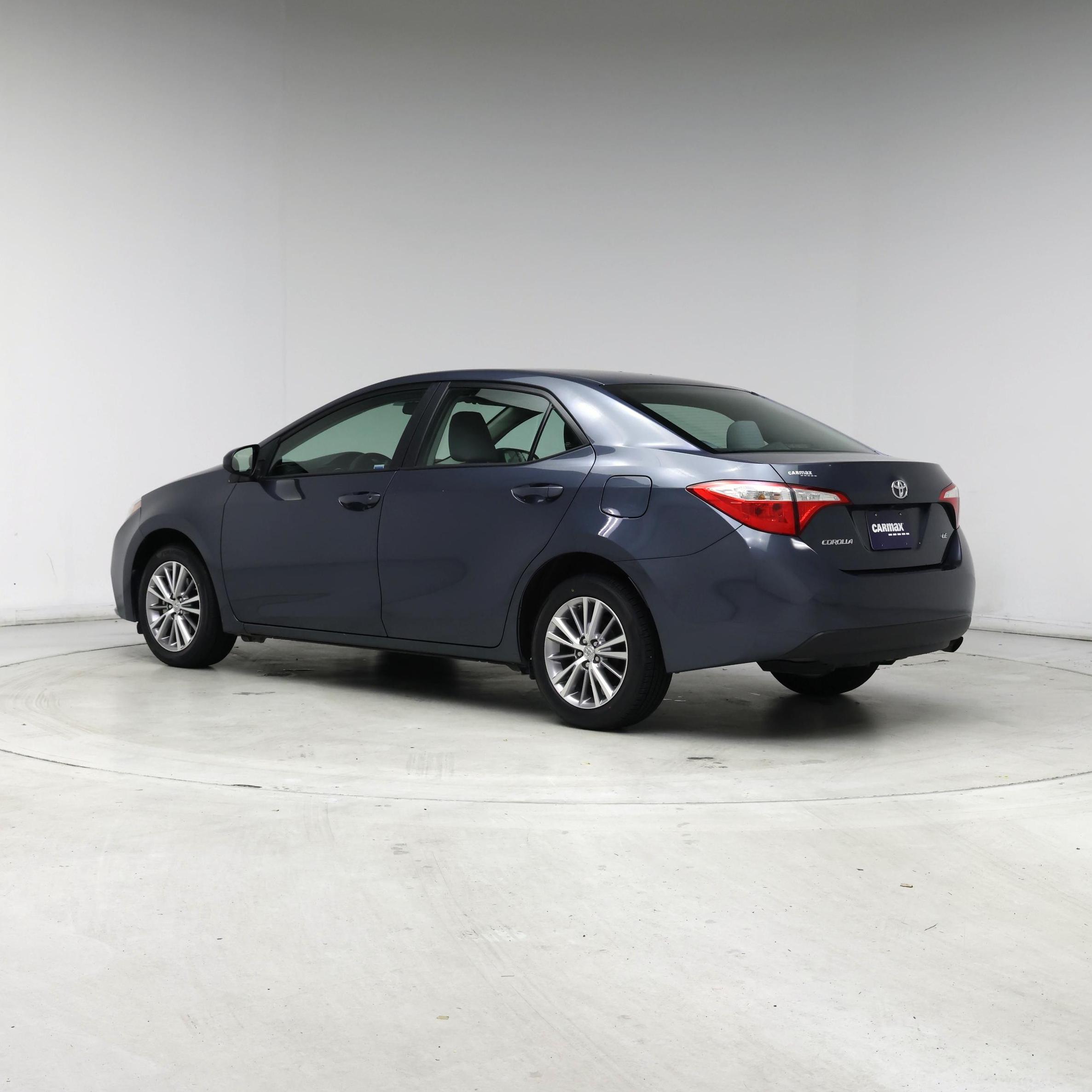 Thumbnail: 2015 Toyota Corolla - 2