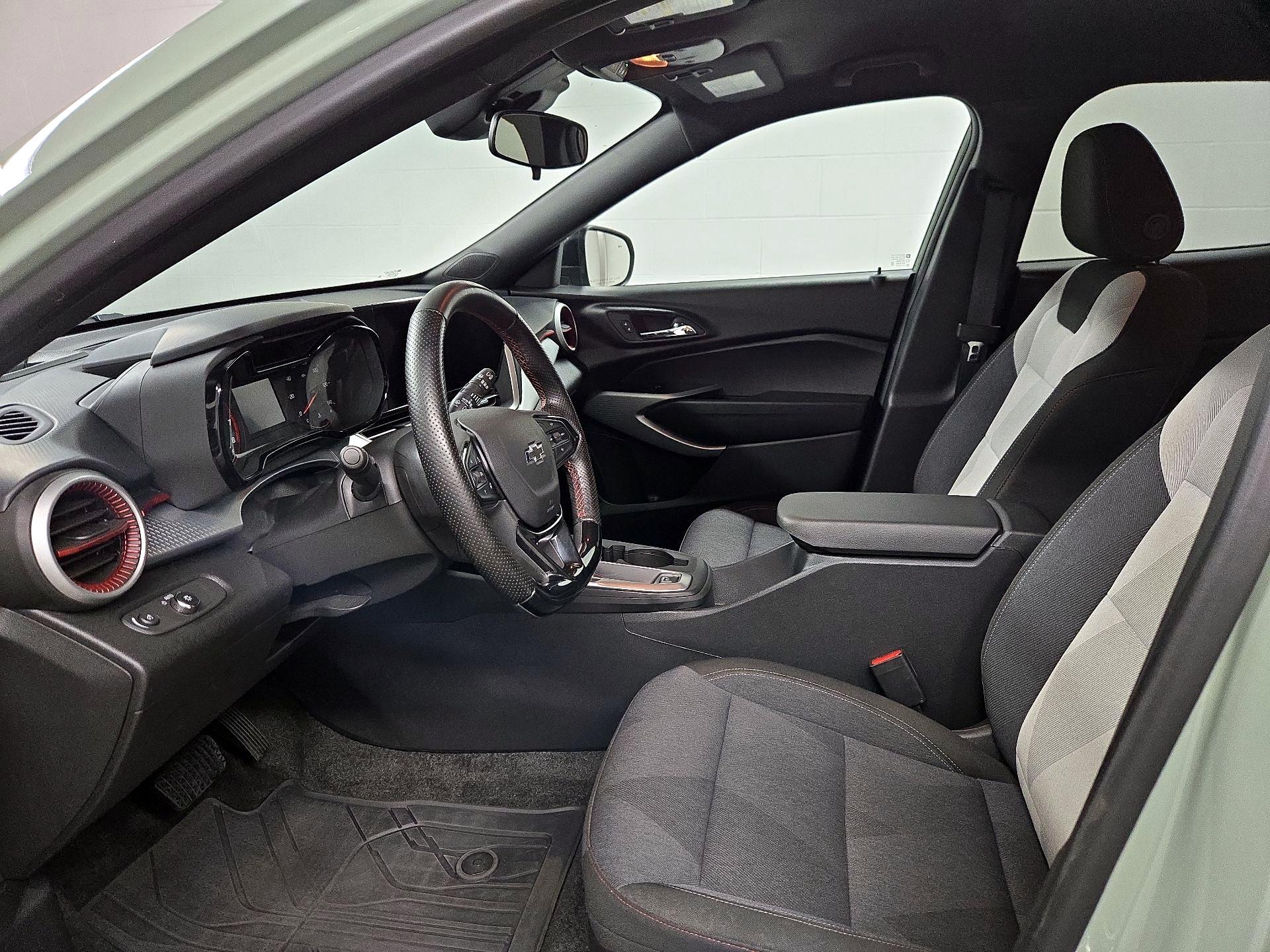 Thumbnail: 2024 Chevrolet Trax - 11