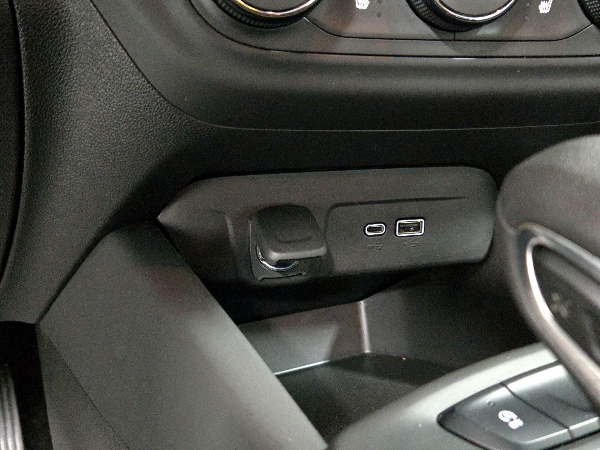 Thumbnail: 2024 Chevrolet Trax - 18