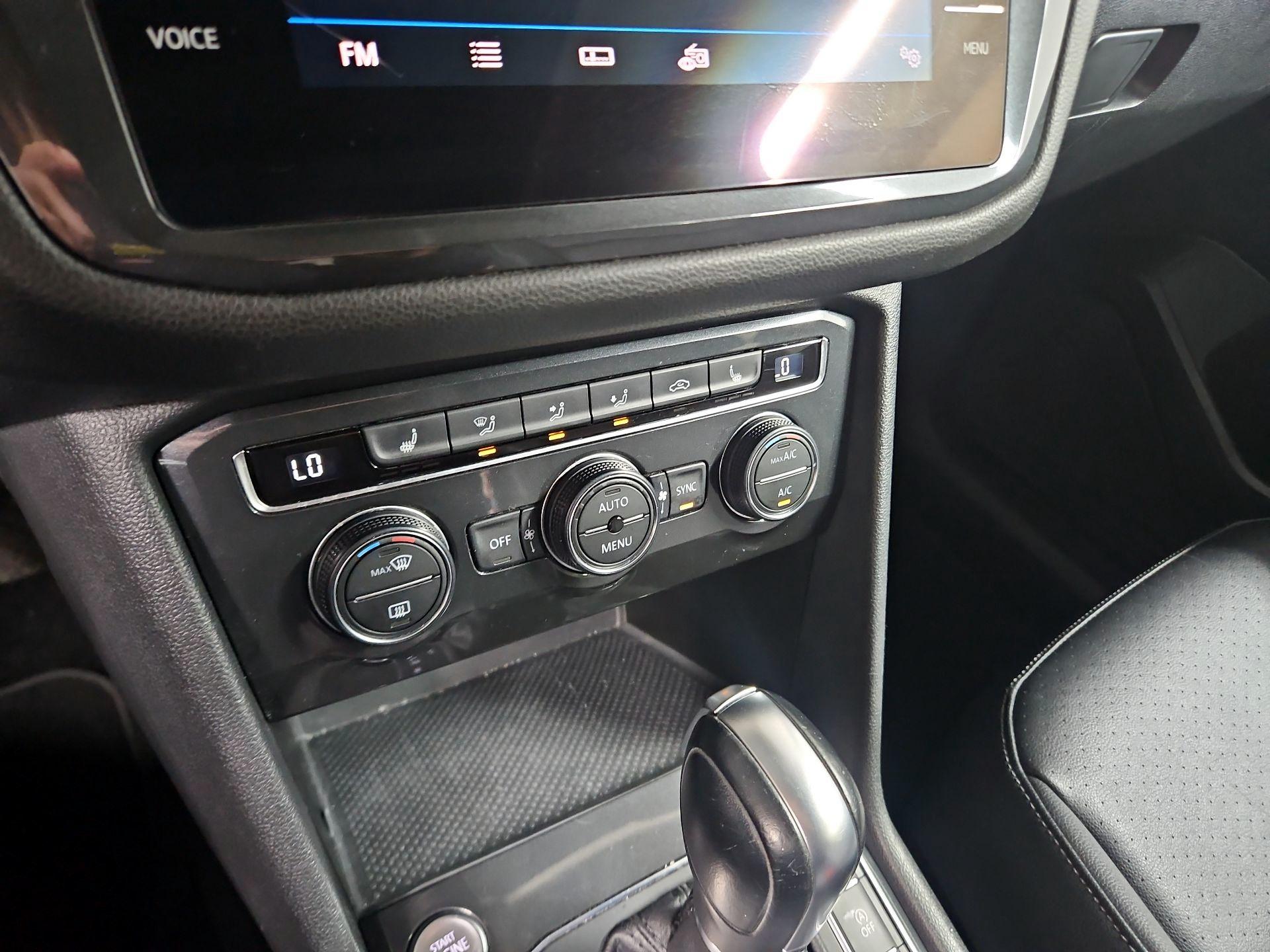 Thumbnail: 2018 Volkswagen Tiguan - 16