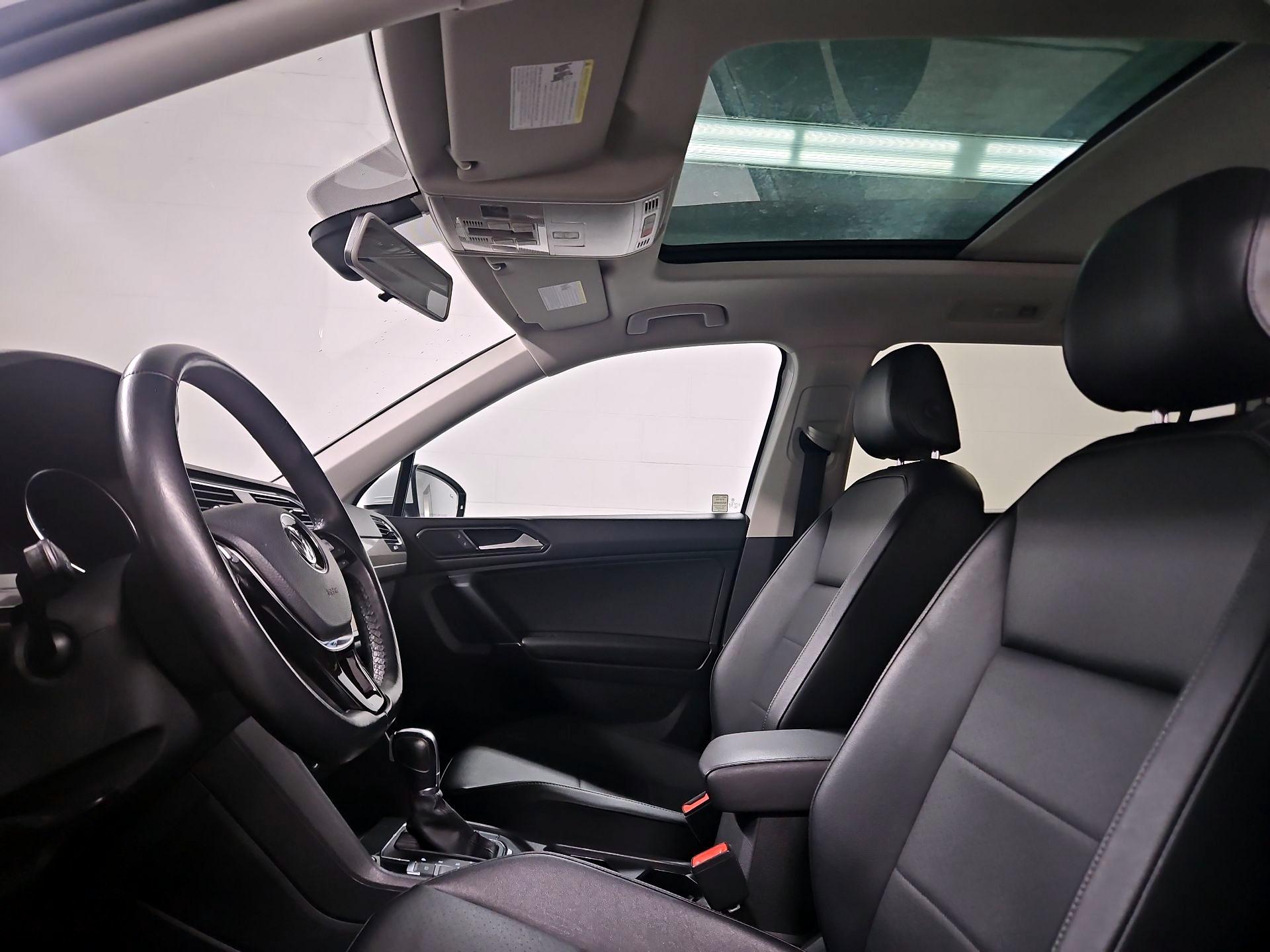 Thumbnail: 2018 Volkswagen Tiguan - 19