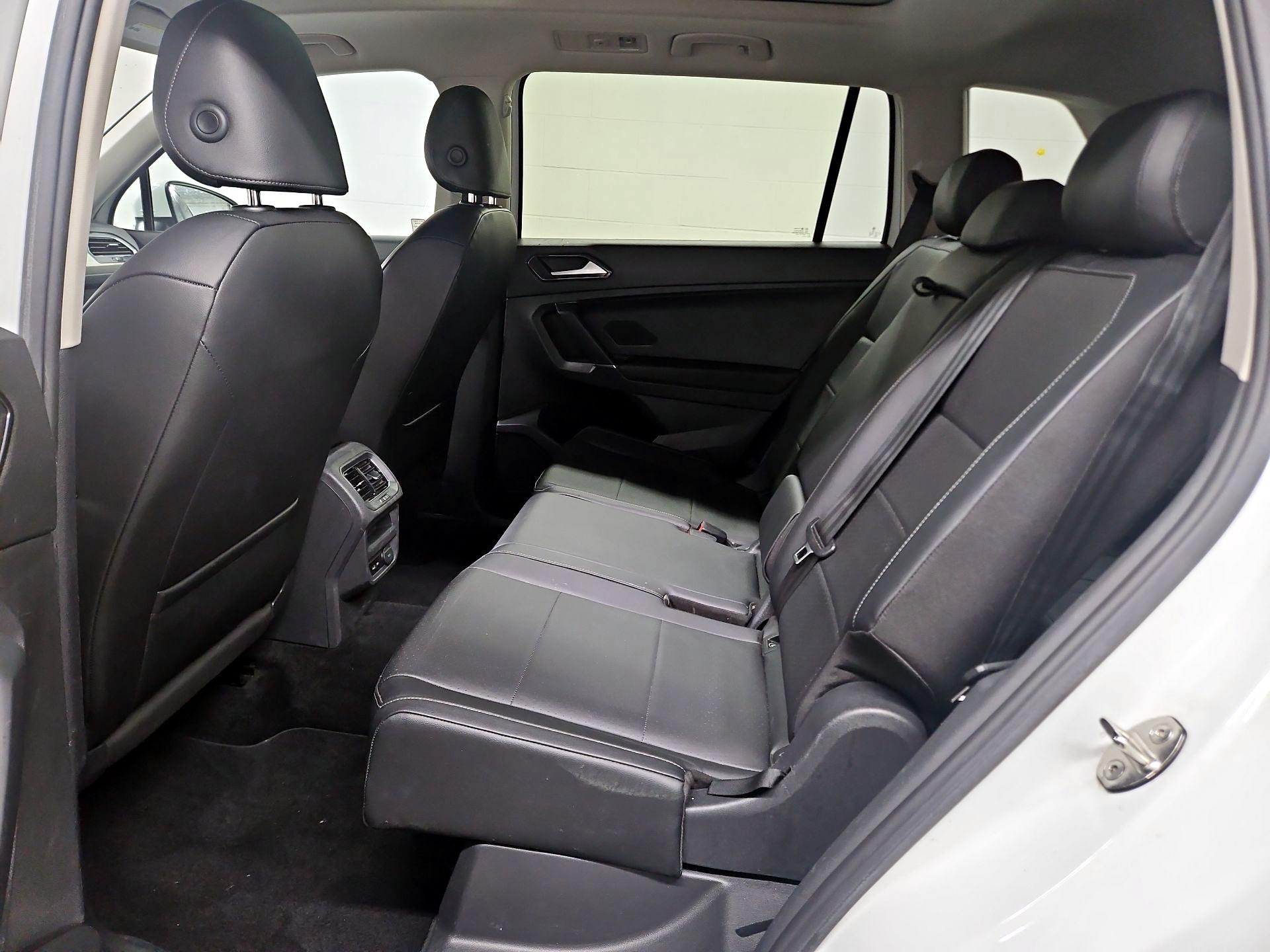 Thumbnail: 2018 Volkswagen Tiguan - 20