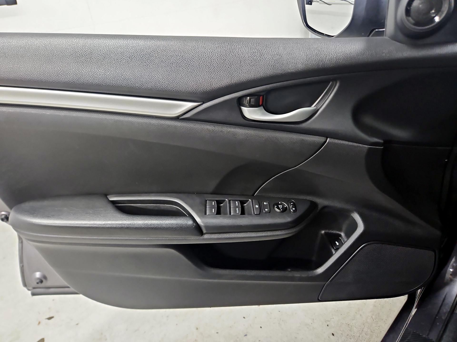 Thumbnail: 2019 Honda Civic - 12