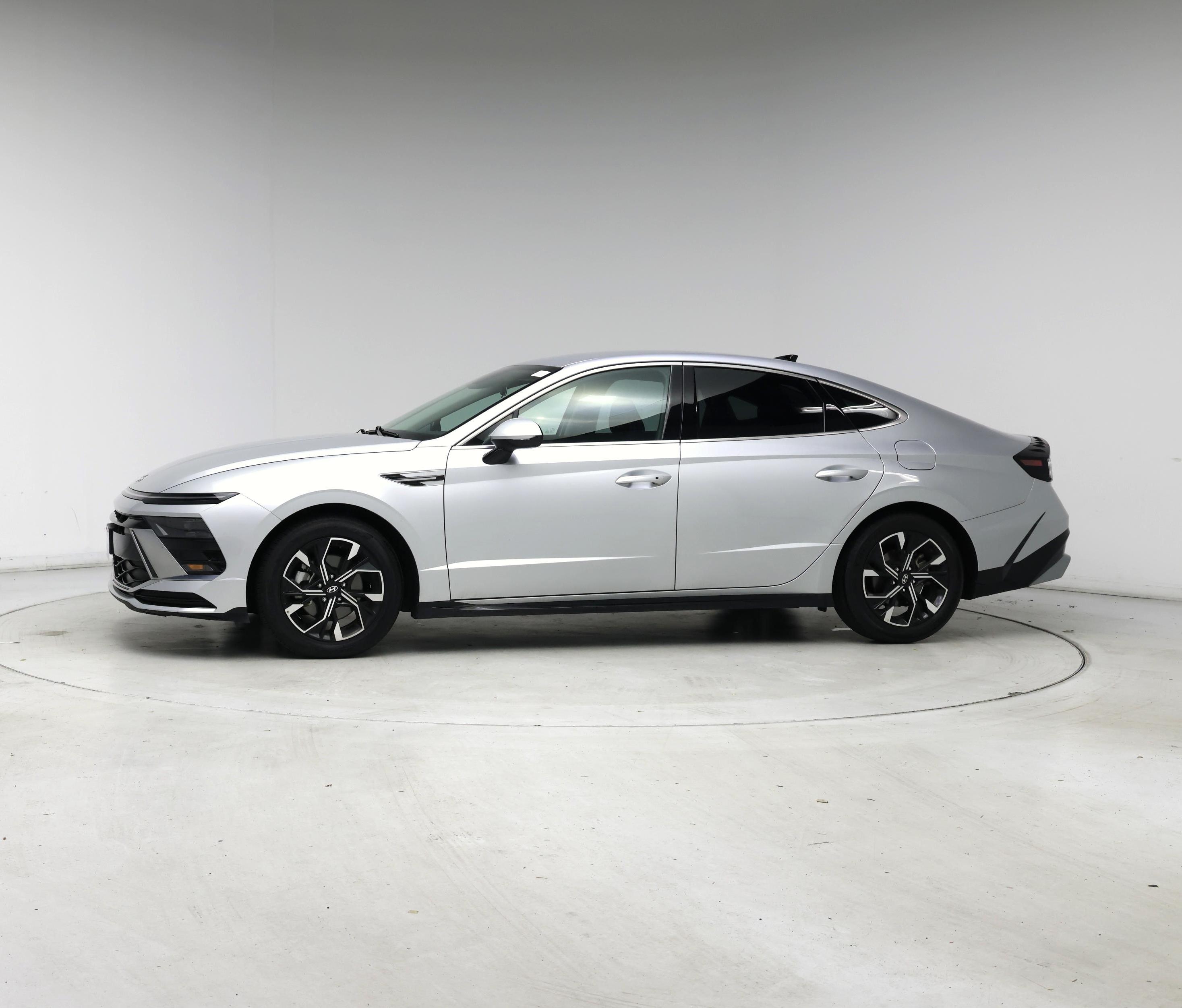Thumbnail: 2024 Hyundai Sonata - 3