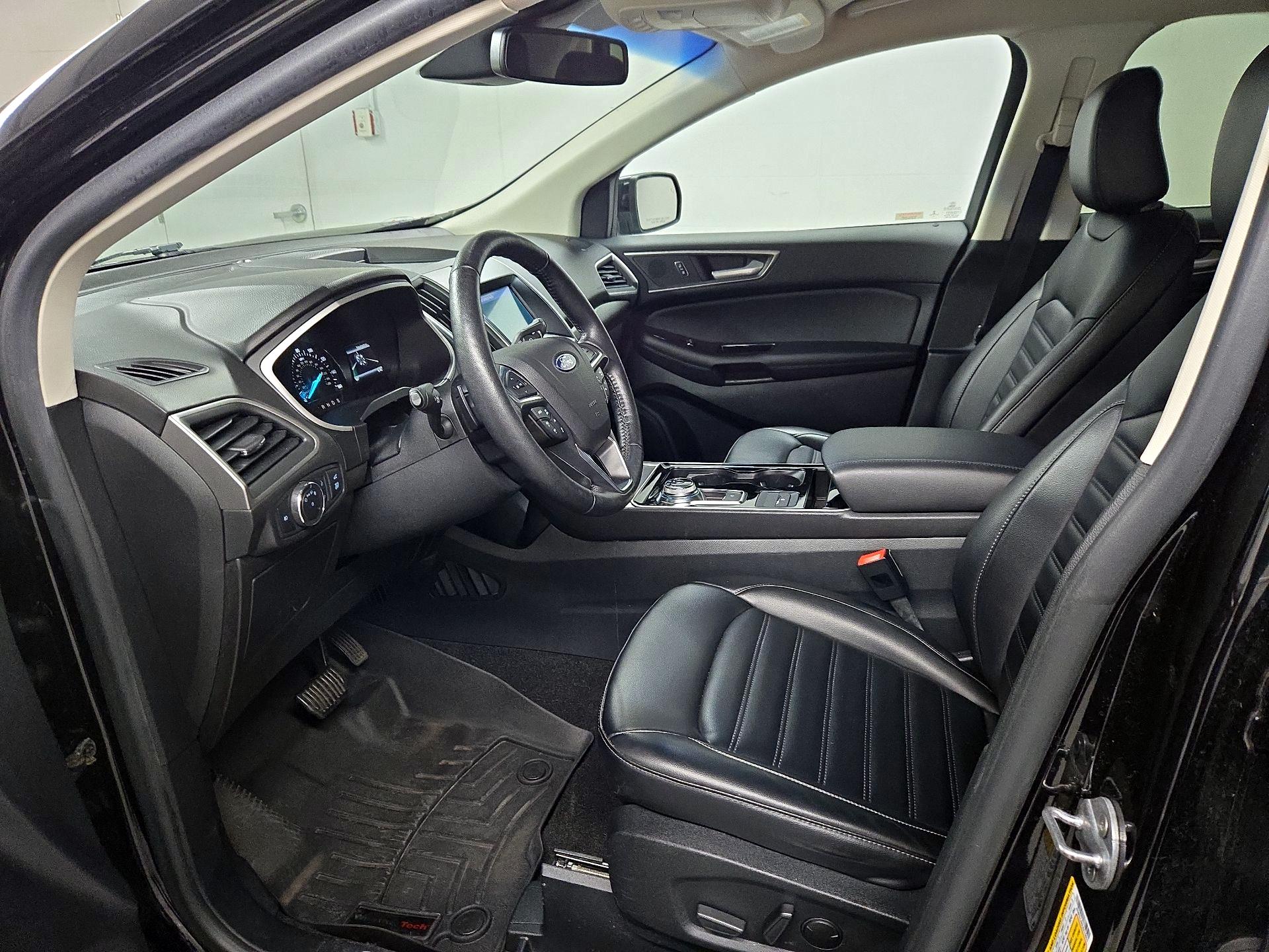 Thumbnail: 2020 Ford Edge - 11