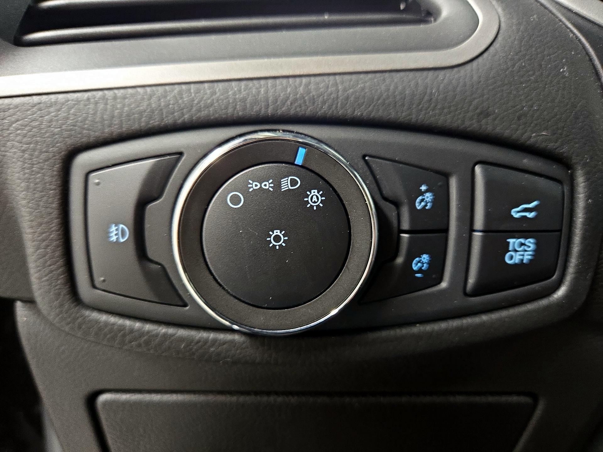 Thumbnail: 2020 Ford Edge - 13