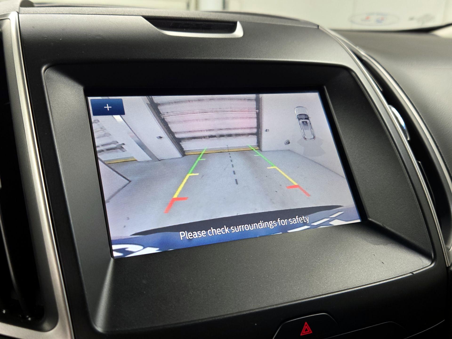 Thumbnail: 2020 Ford Edge - 15