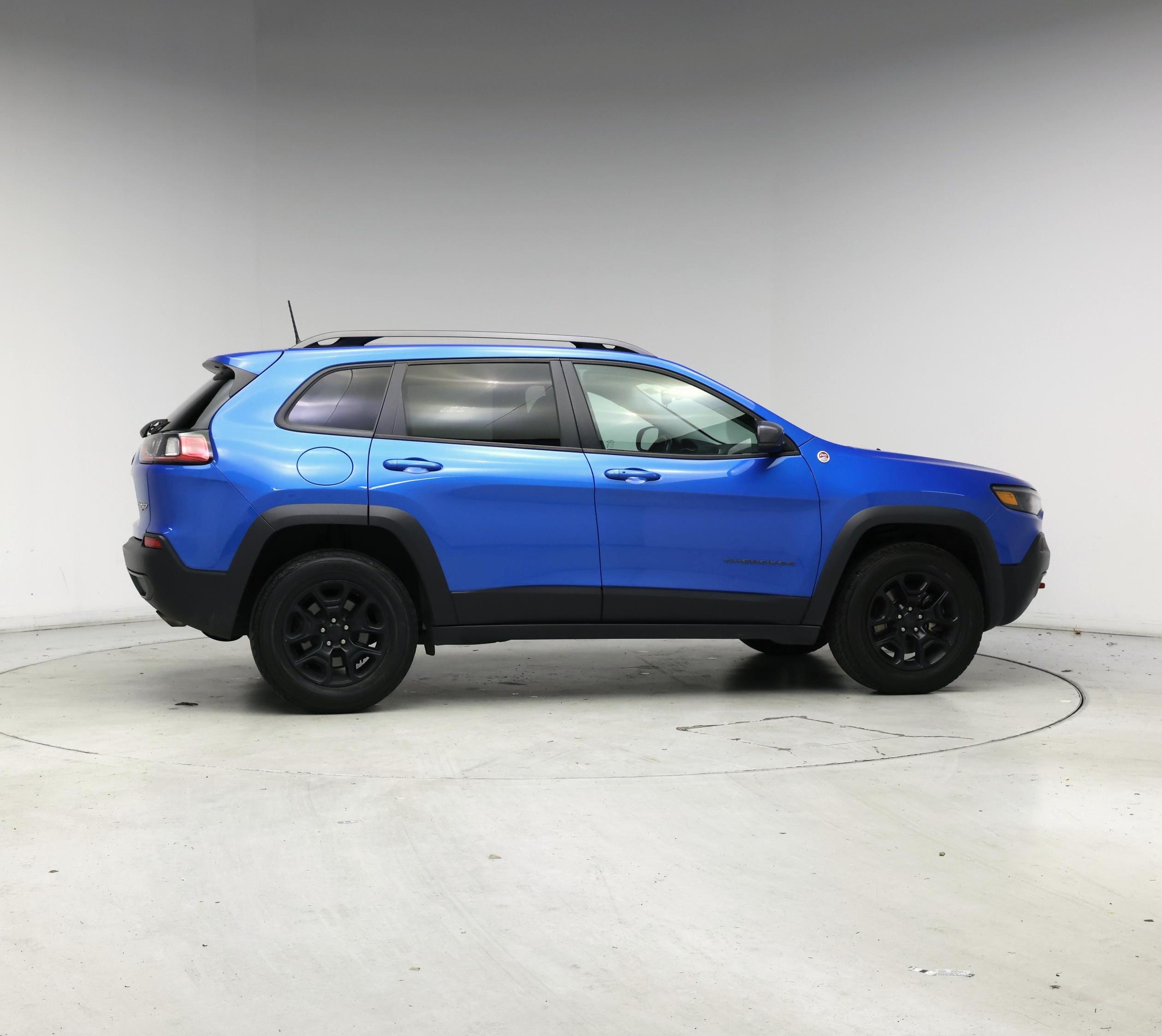 Thumbnail: 2020 Jeep Cherokee - 7