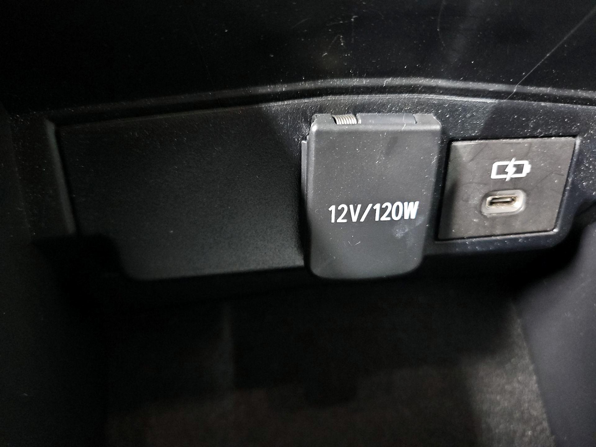 Thumbnail: 2023 Toyota Corolla - 18