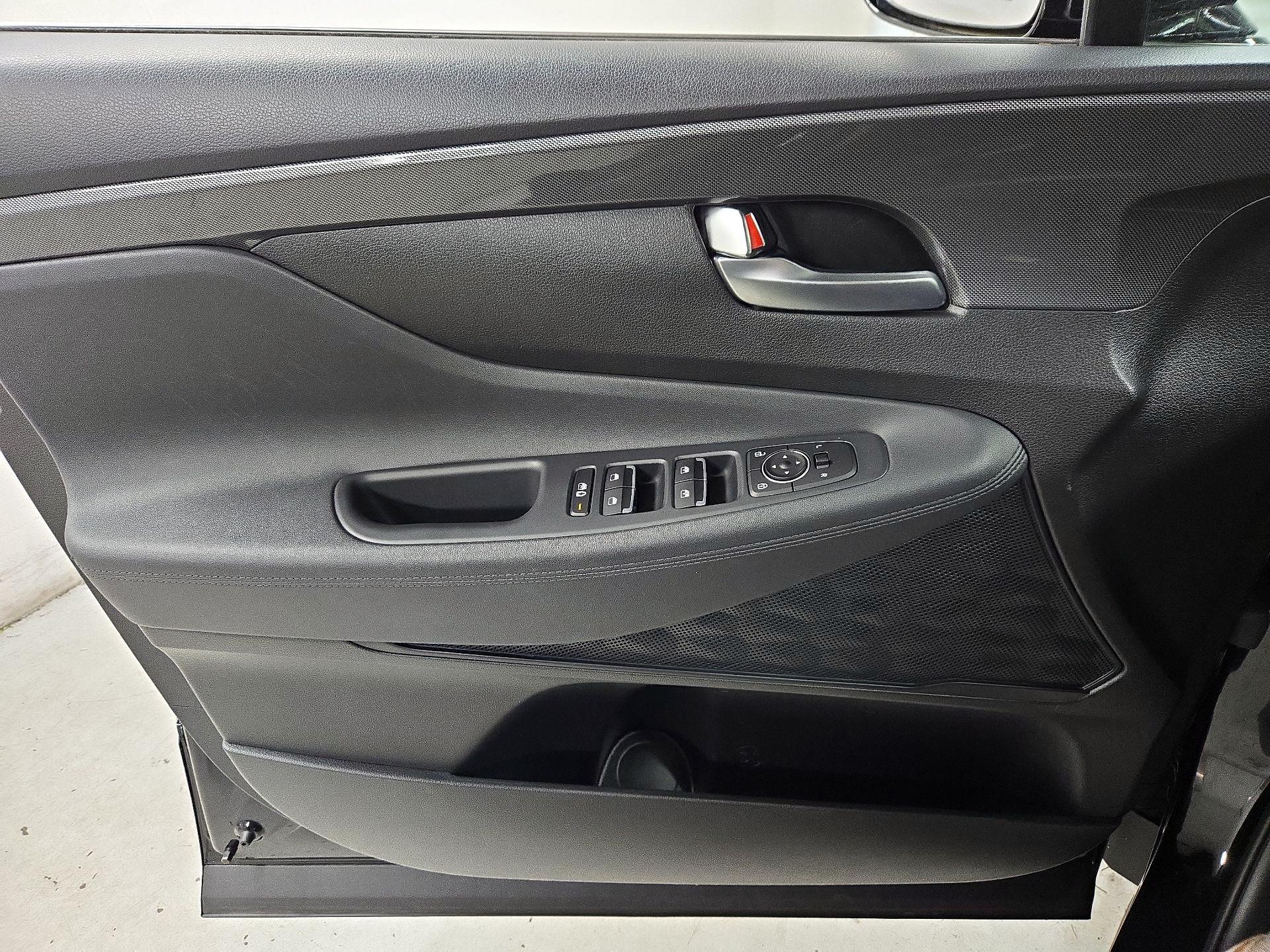Thumbnail: 2022 Hyundai Santa Fe - 12