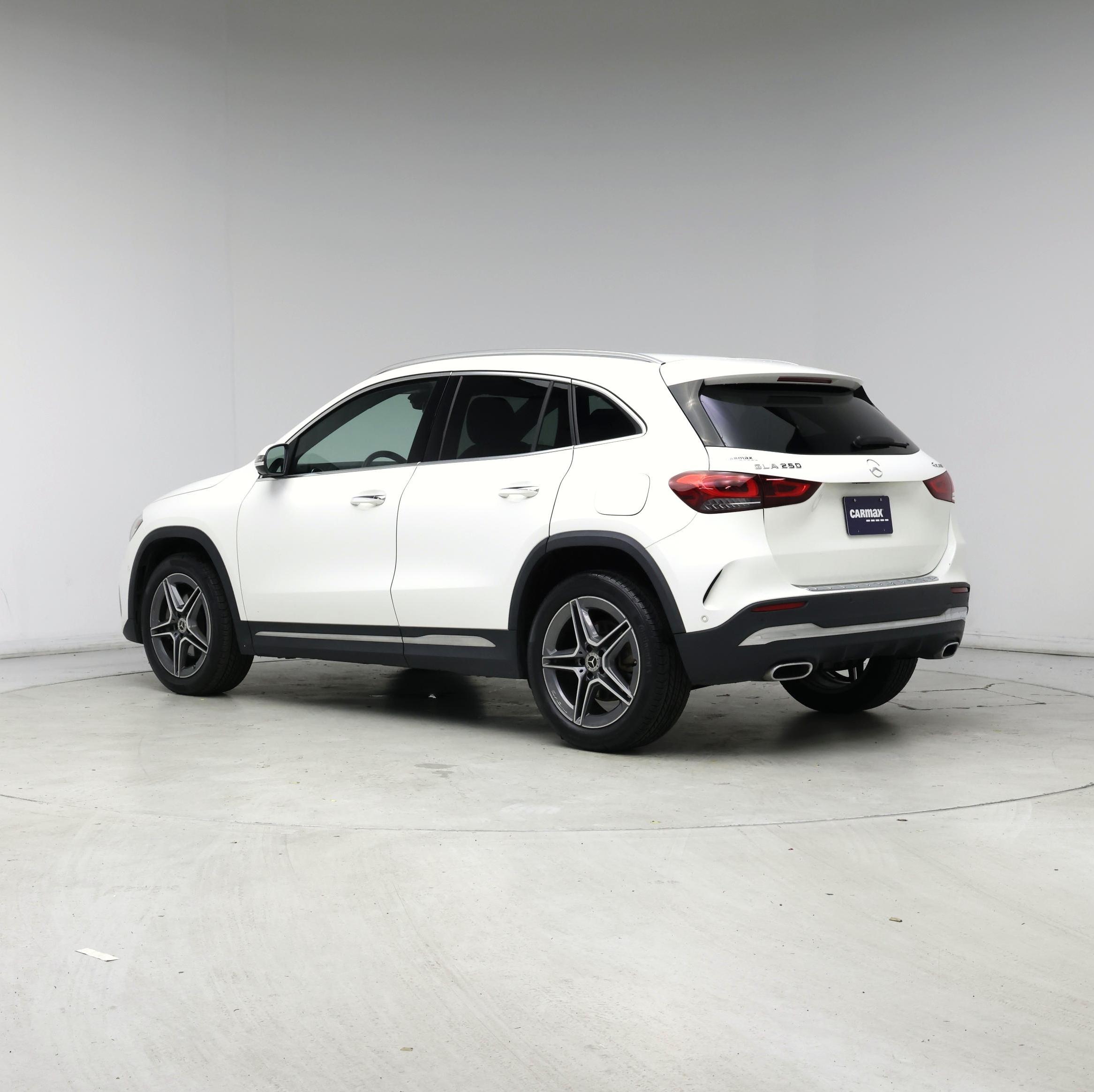 Thumbnail: 2022 Mercedes-Benz GLA - 2