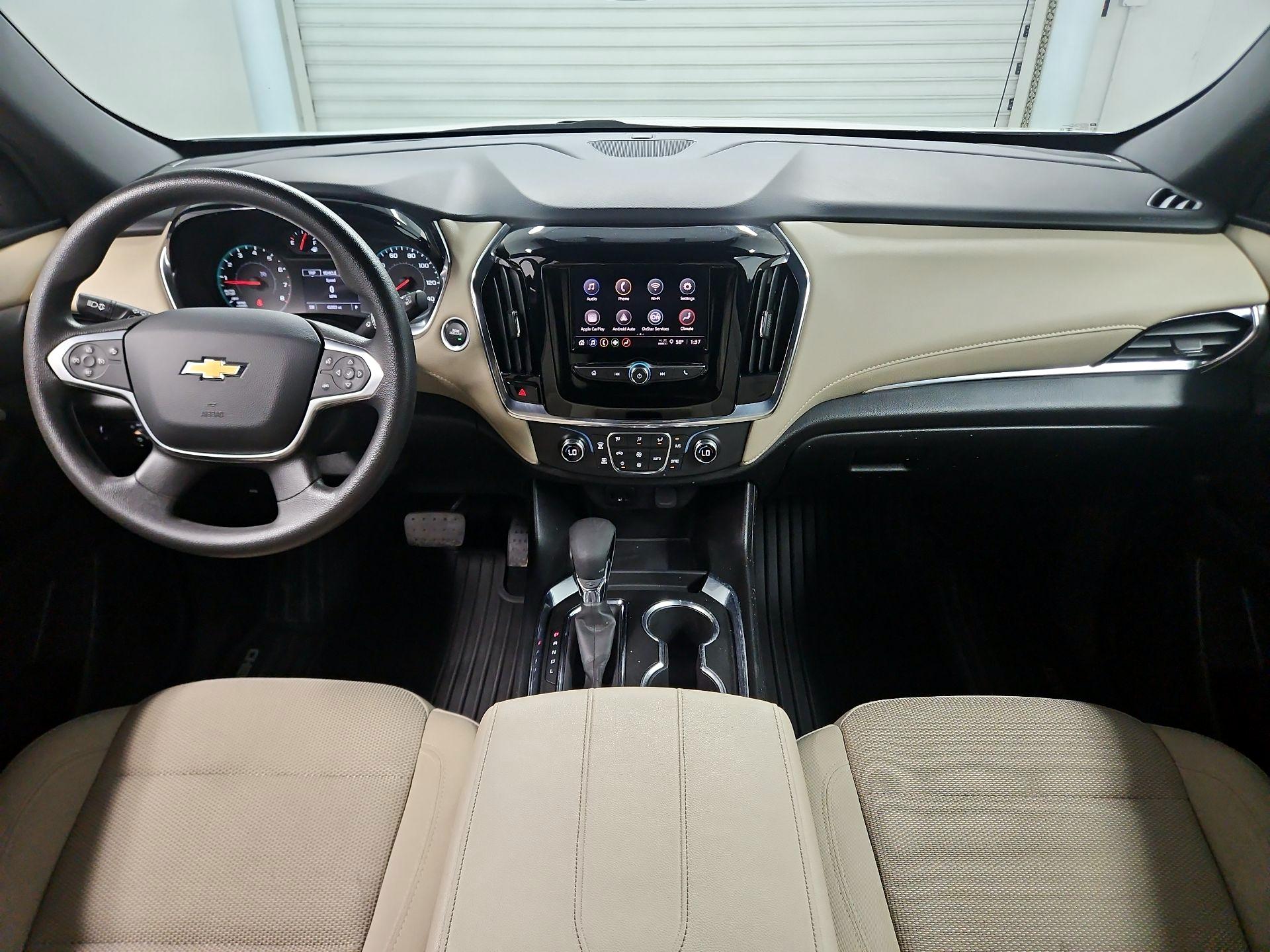 Thumbnail: 2023 Chevrolet Traverse - 9