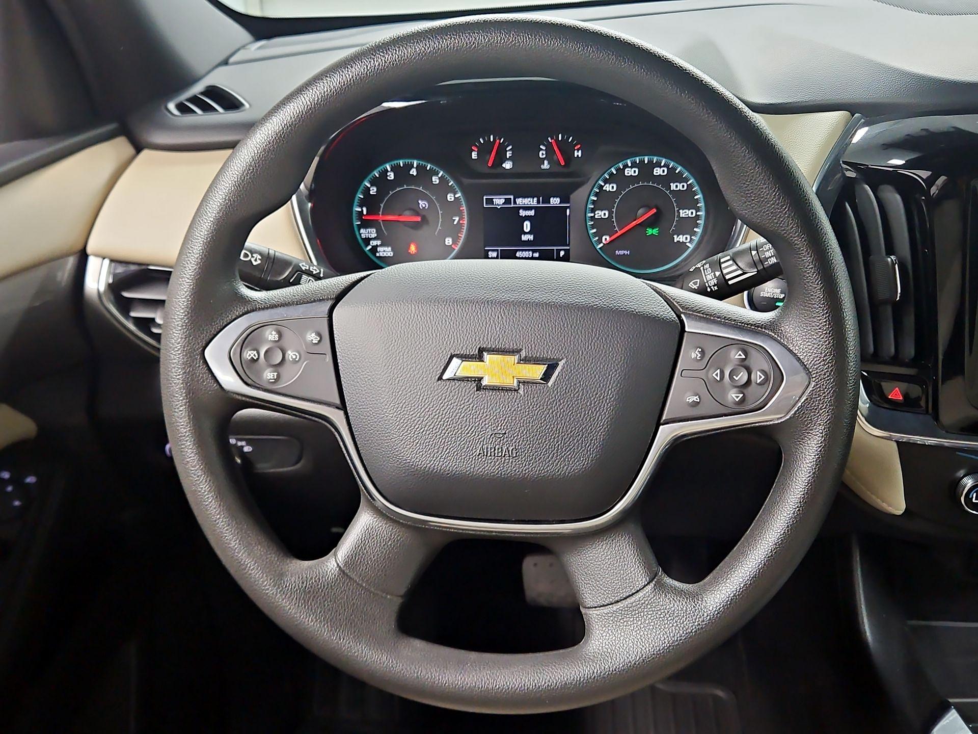 Thumbnail: 2023 Chevrolet Traverse - 10