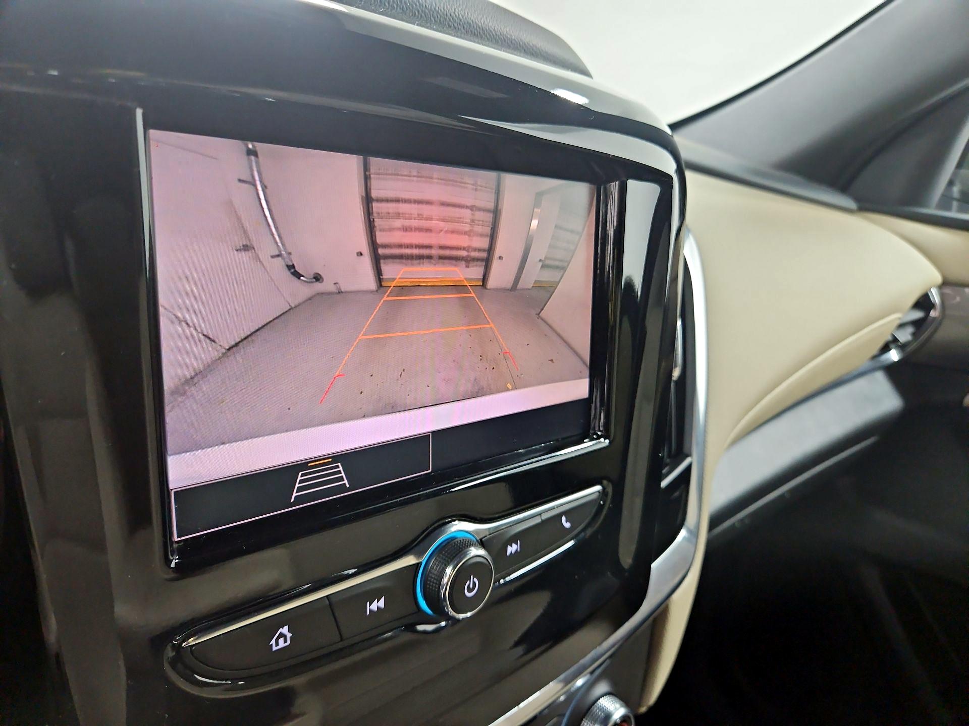 Thumbnail: 2023 Chevrolet Traverse - 14