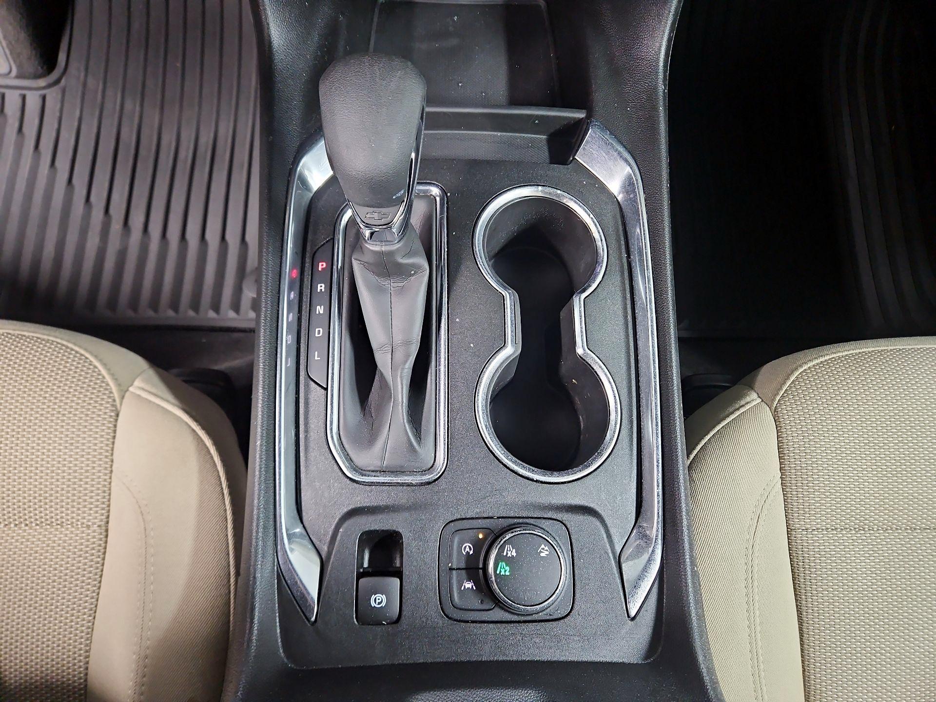 Thumbnail: 2023 Chevrolet Traverse - 17