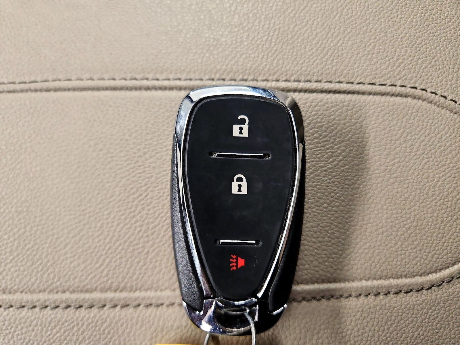 2023 Chevrolet Traverse LS - Photo 25
