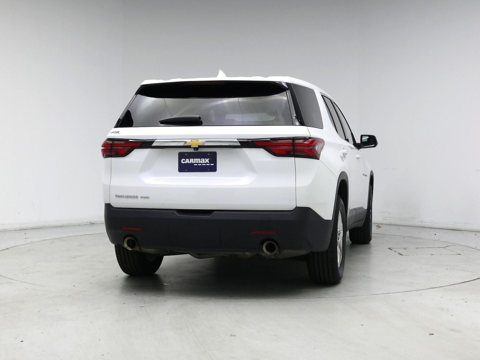 2023 Chevrolet Traverse LS - Photo 9