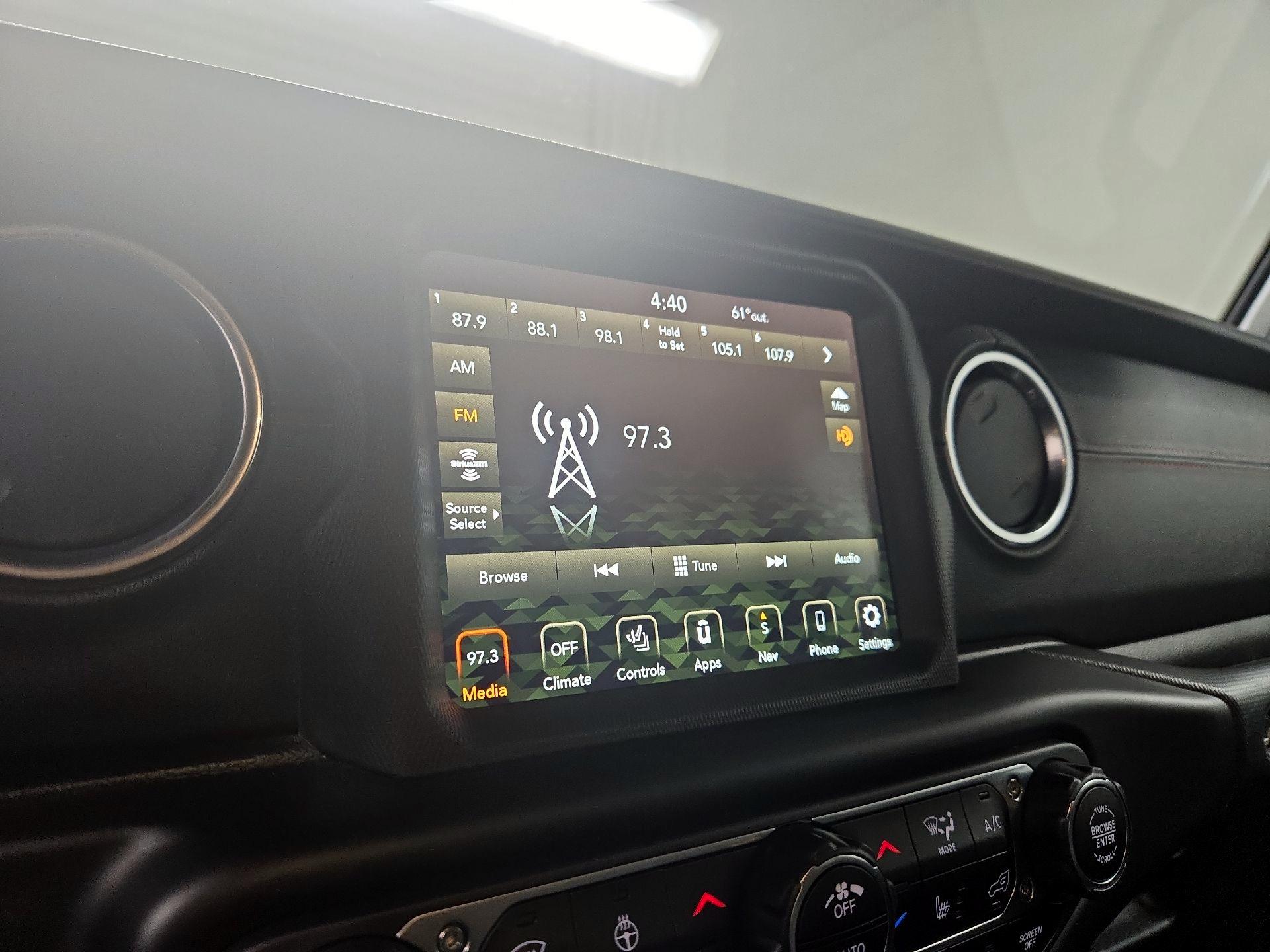 Thumbnail: 2020 Jeep Gladiator - 16