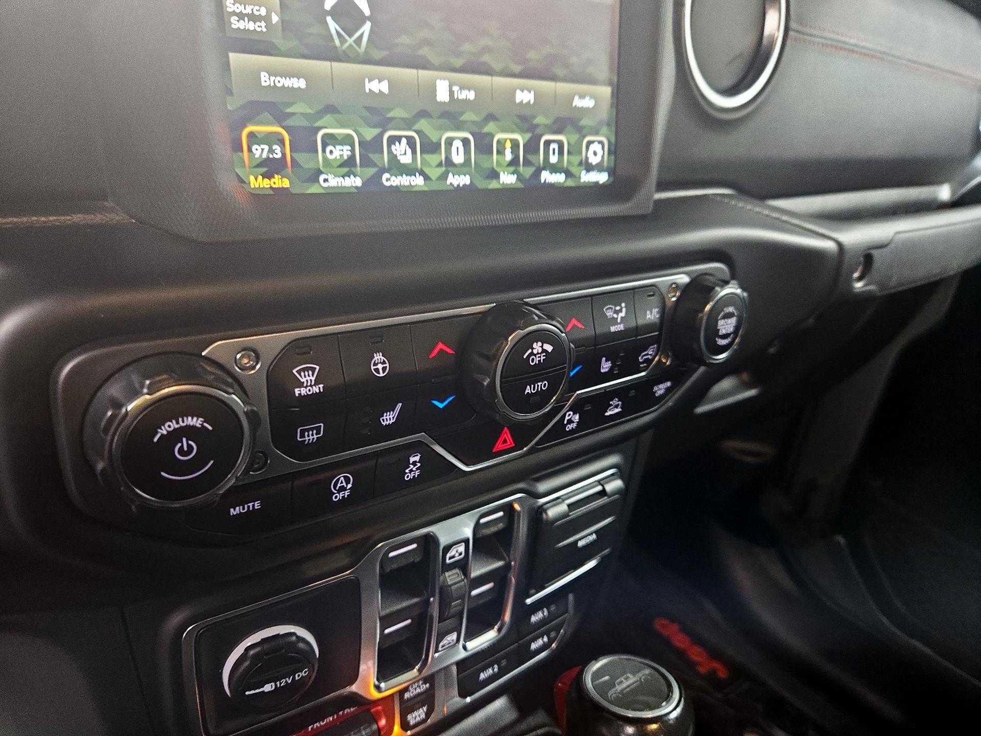 Thumbnail: 2020 Jeep Gladiator - 17