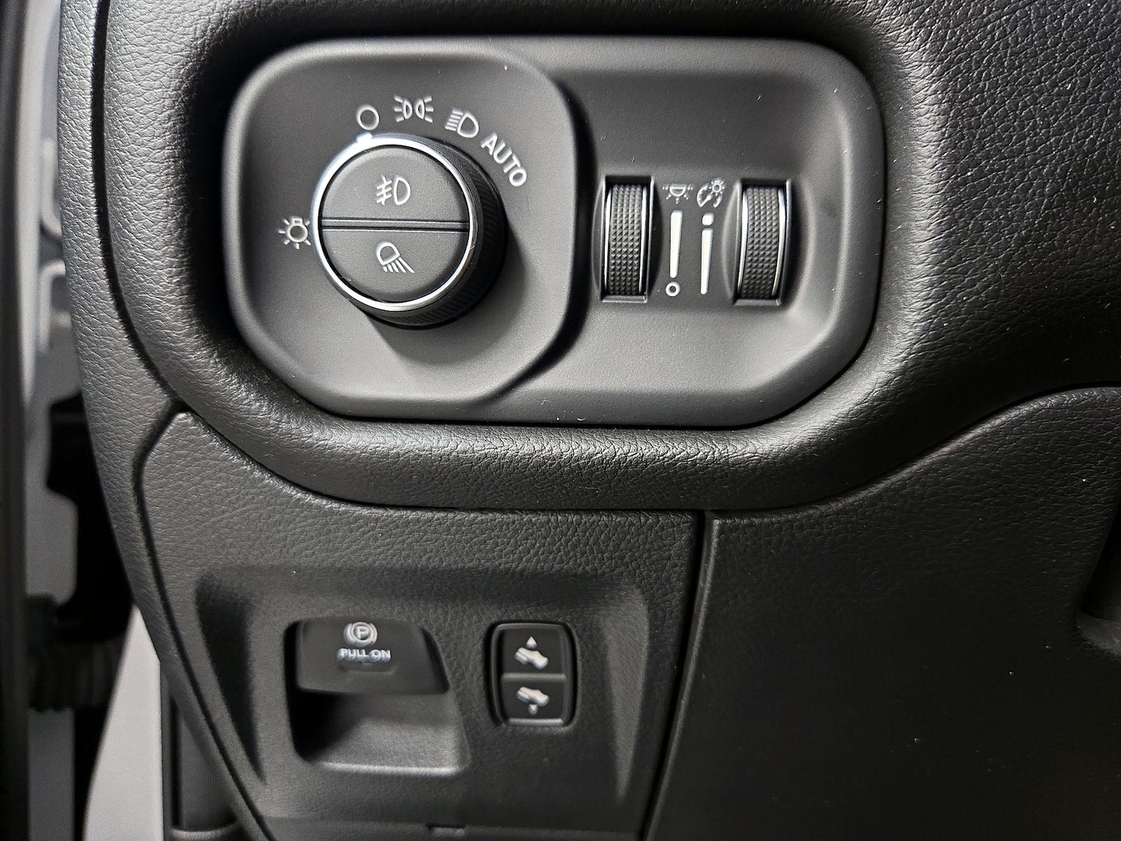 2023 RAM Ram 1500 Pickup Laramie - Photo 14