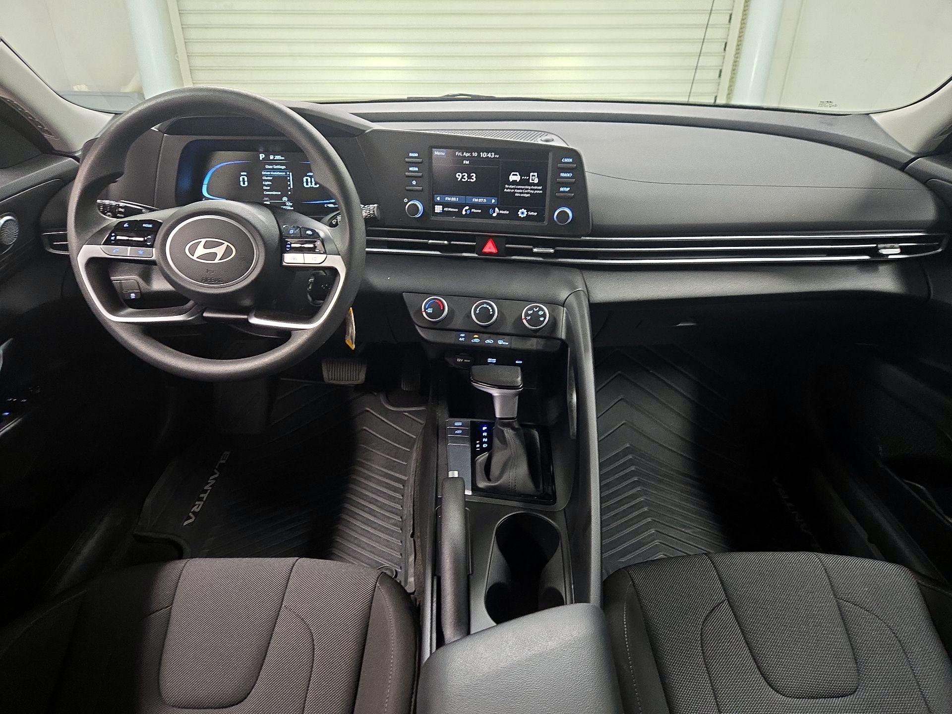 Thumbnail: 2025 Hyundai Elantra - 9