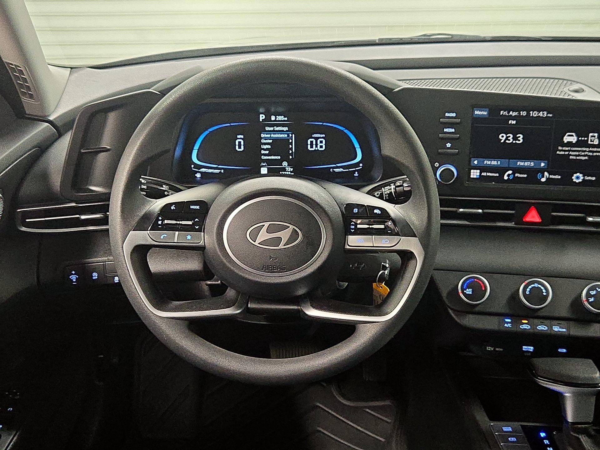 Thumbnail: 2025 Hyundai Elantra - 10