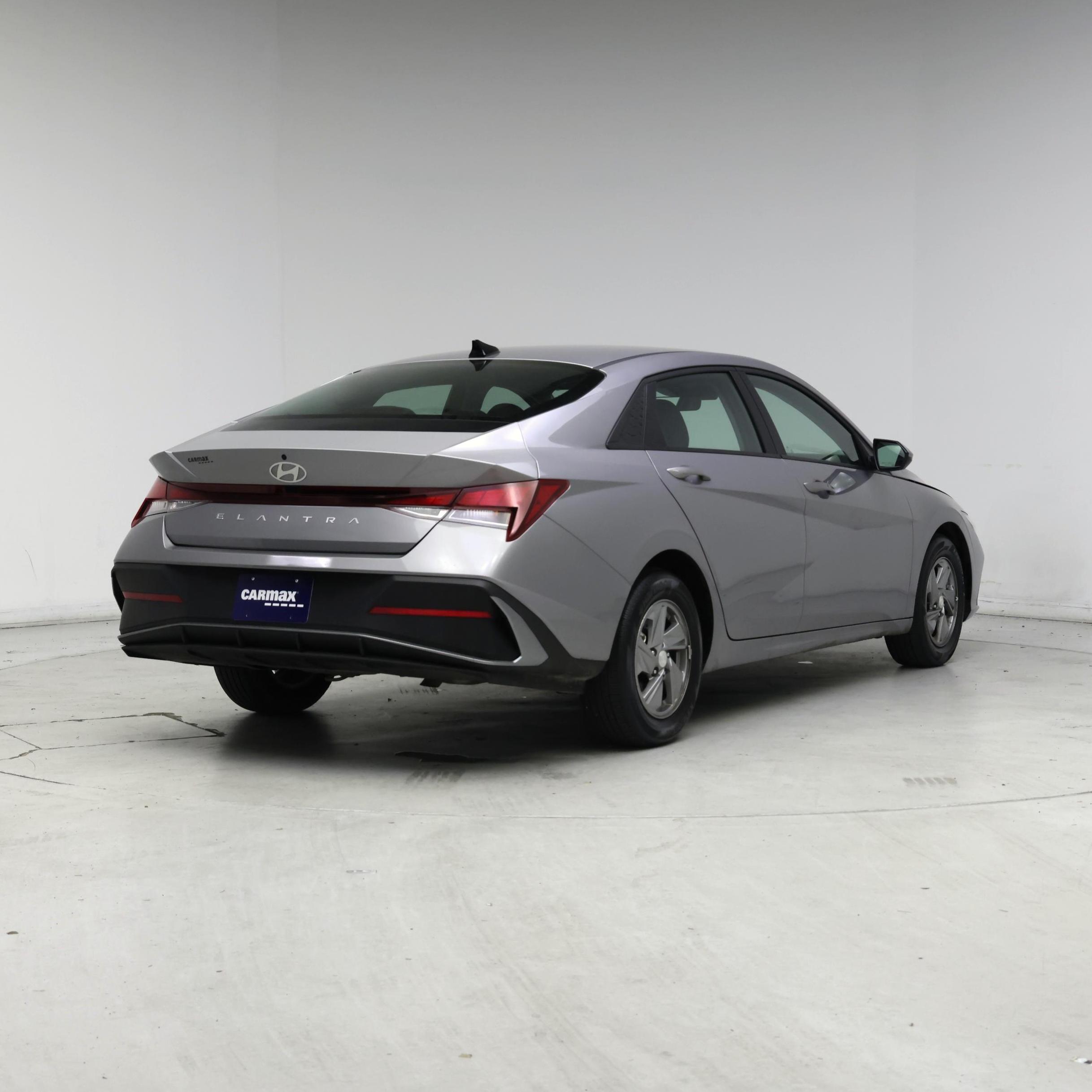 Thumbnail: 2025 Hyundai Elantra - 8