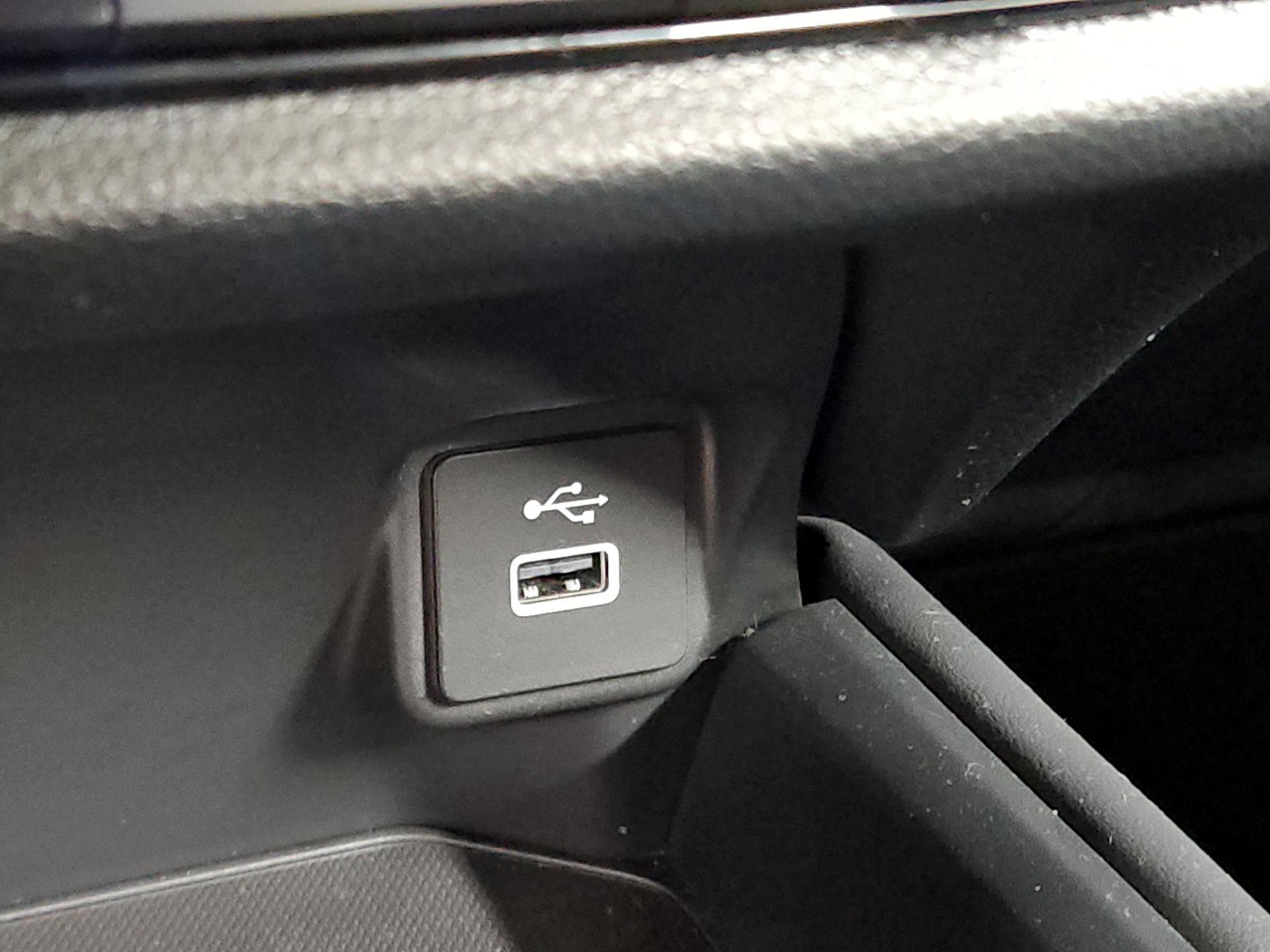 Thumbnail: 2025 Honda HR-V - 18