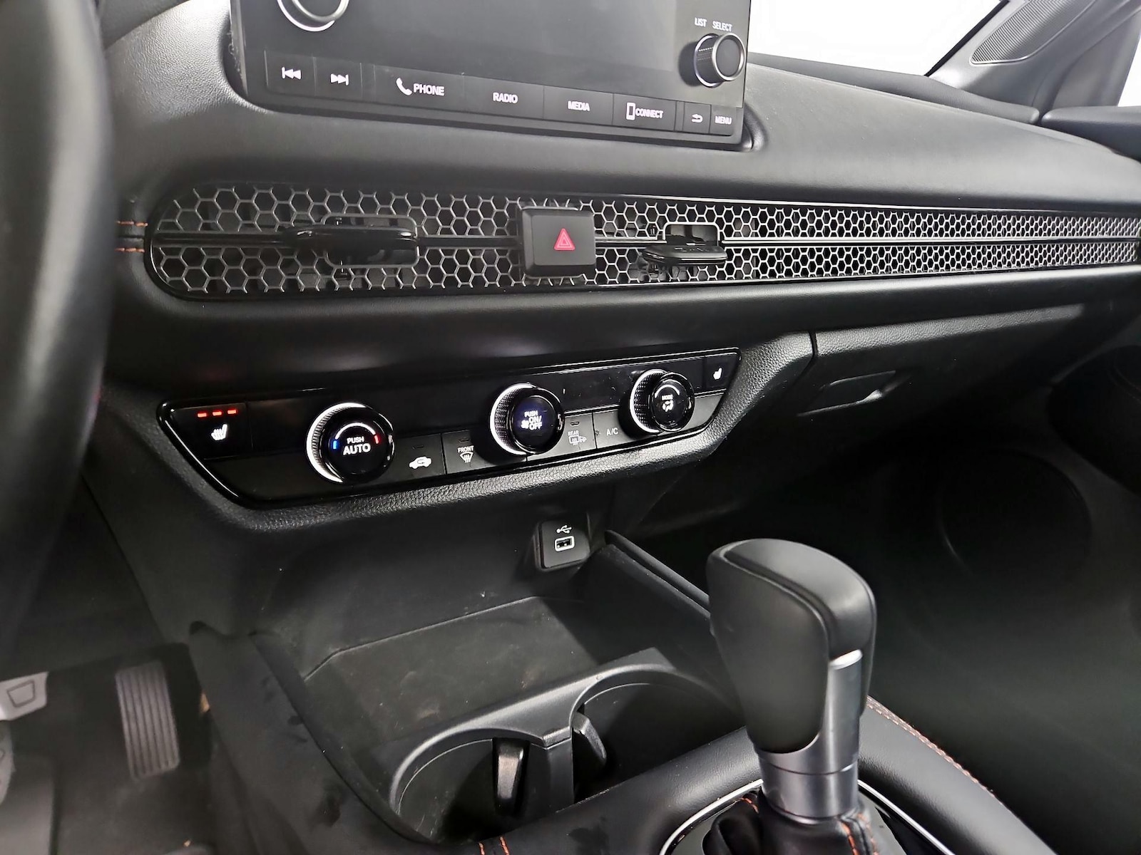 2024 Honda HR-V Sport - Photo 17