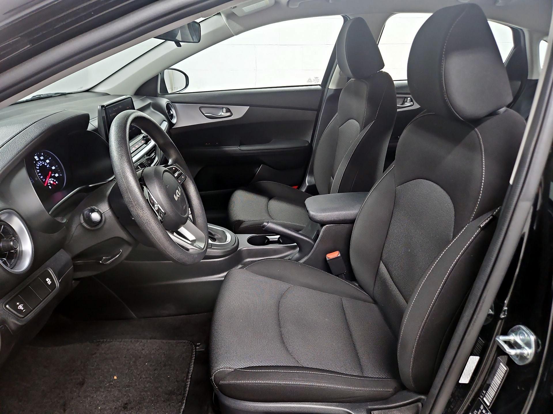Thumbnail: 2024 Kia Forte - 11