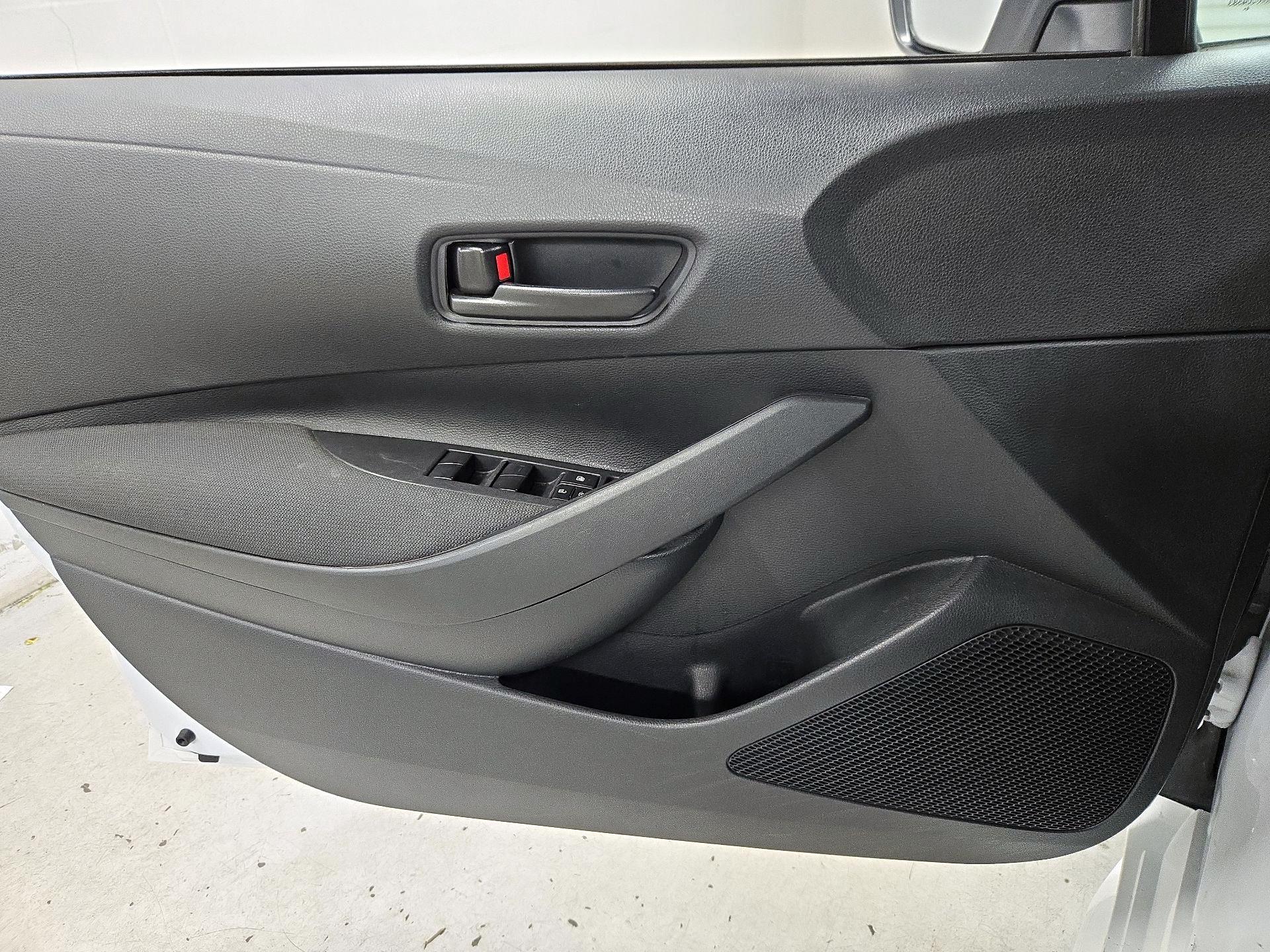 Thumbnail: 2025 Toyota Corolla - 12