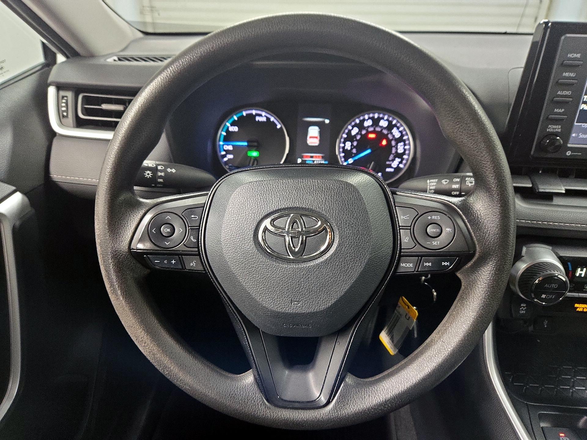 Thumbnail: 2021 Toyota RAV4 - 10