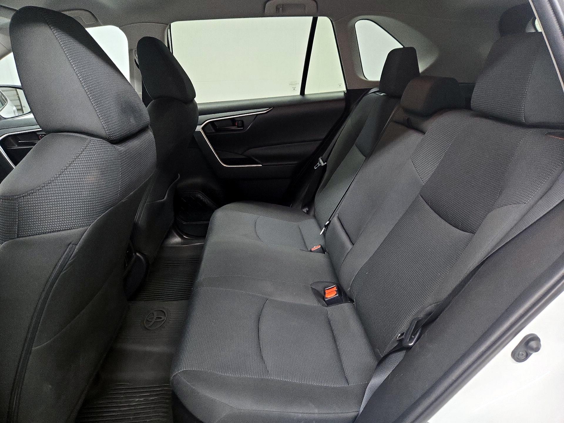 Thumbnail: 2021 Toyota RAV4 - 19