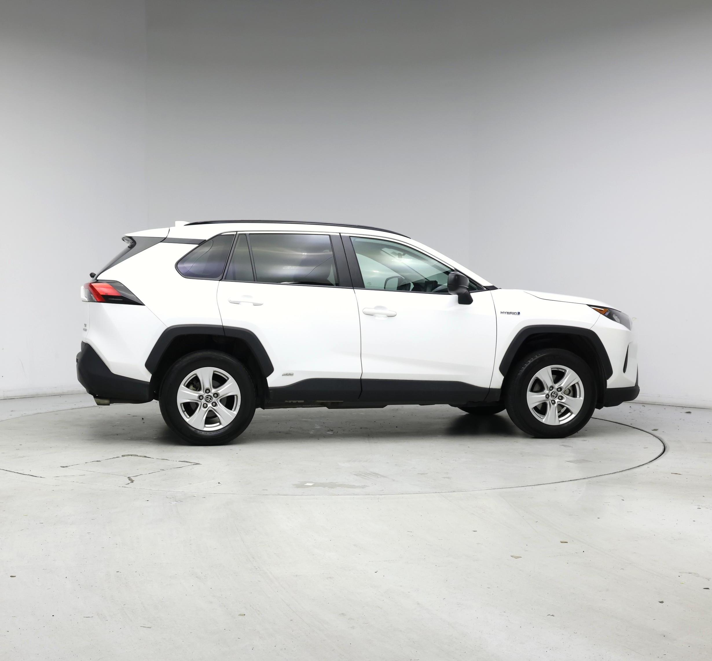 Thumbnail: 2021 Toyota RAV4 - 7