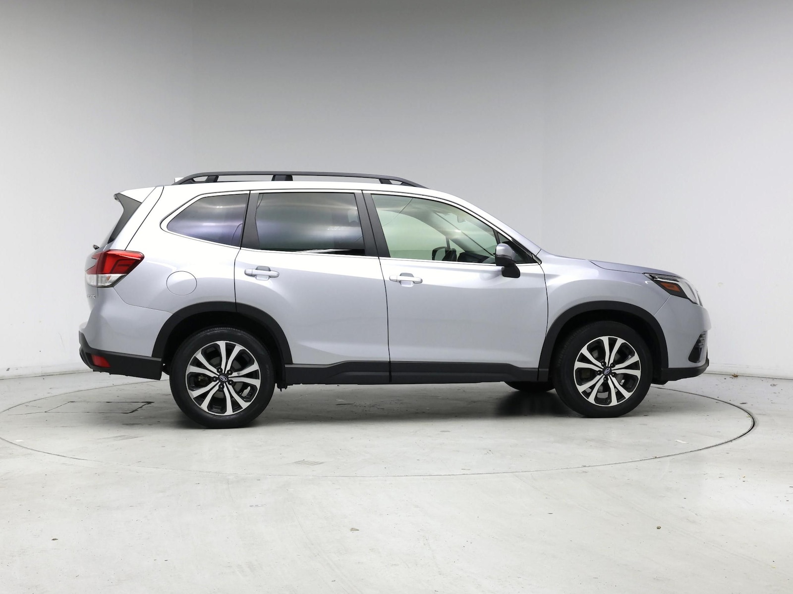 2022 Subaru Forester Limited - Photo 8