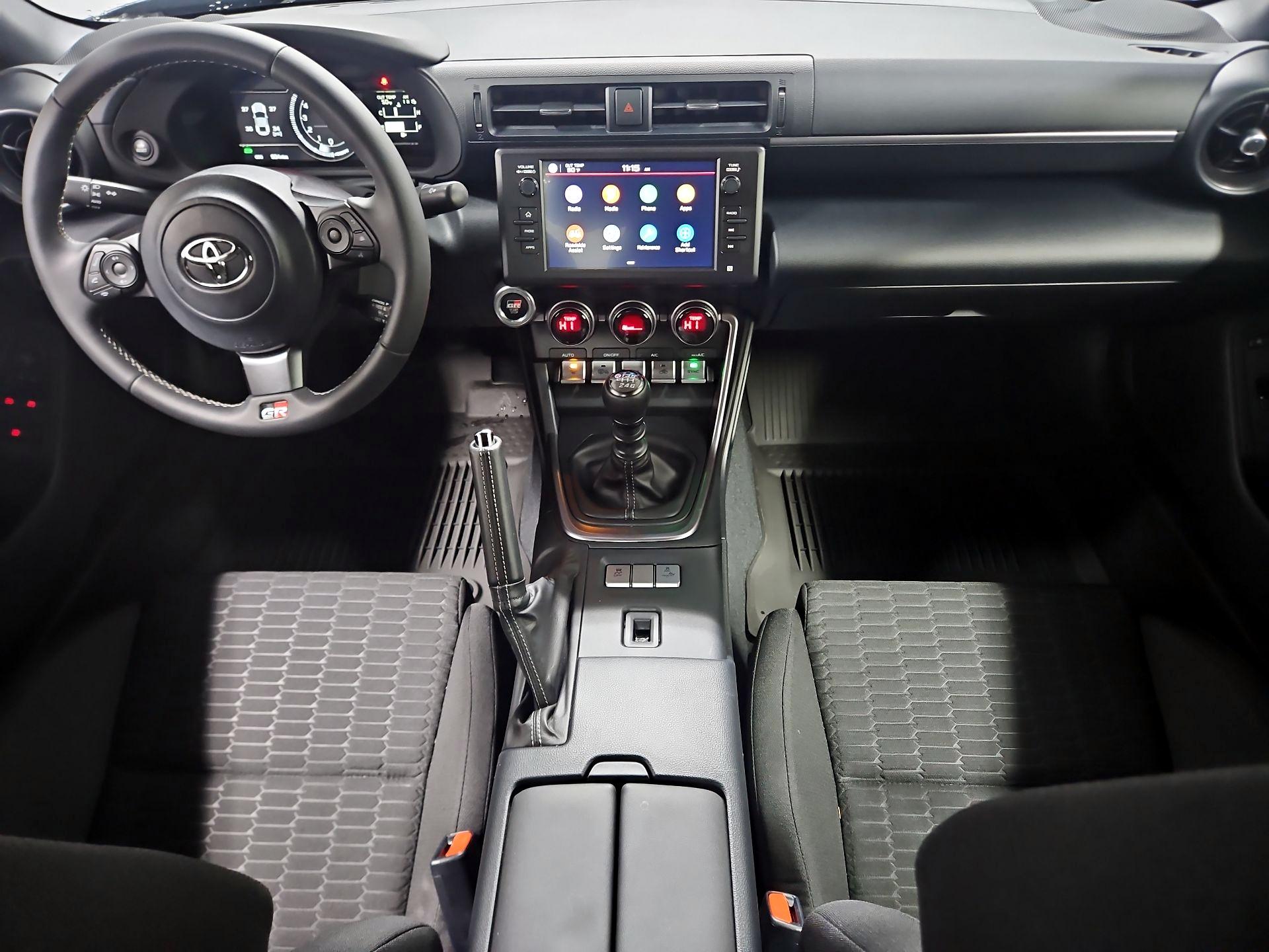 Thumbnail: 2025 Toyota GR86 - 9