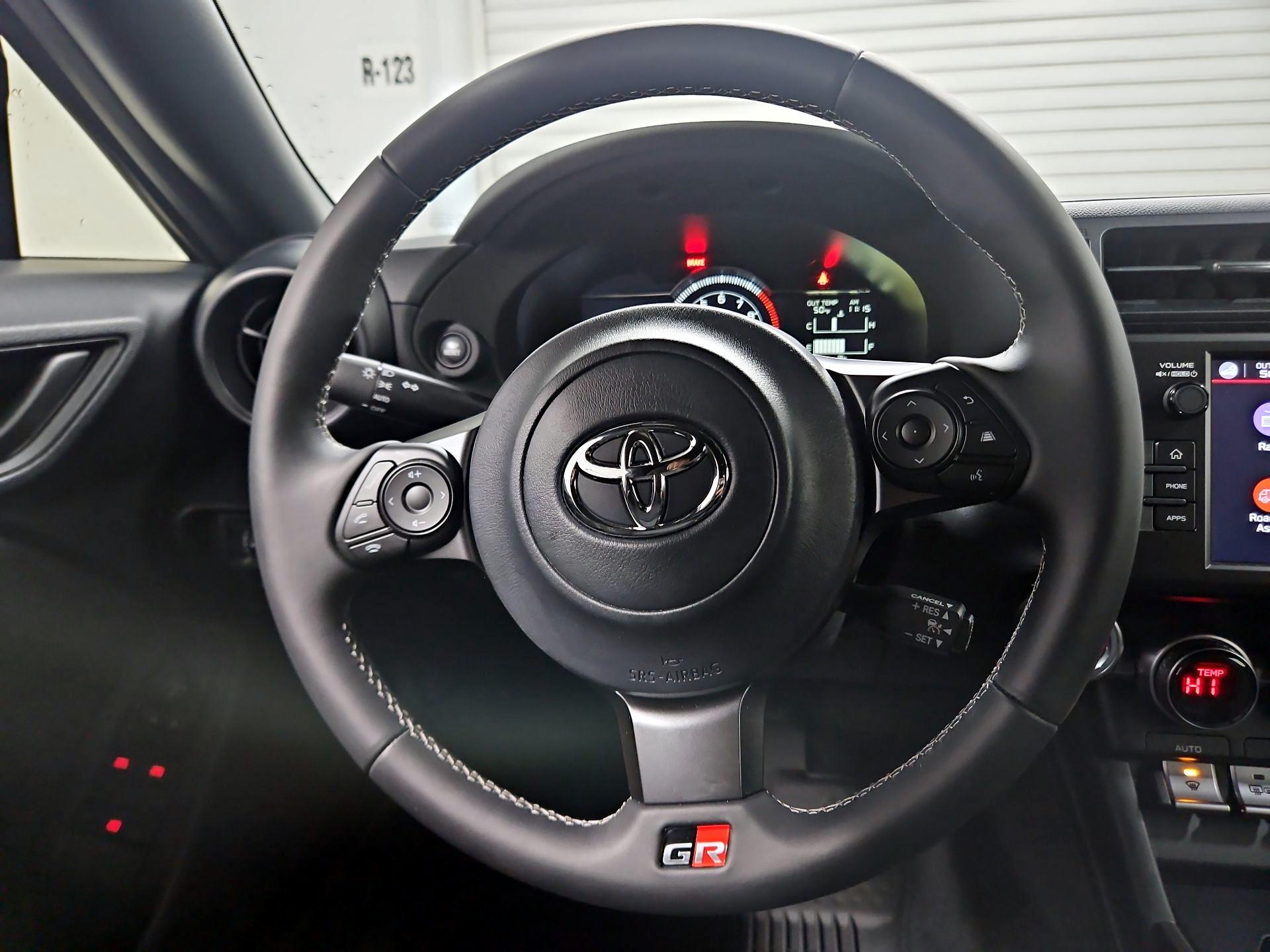 Thumbnail: 2025 Toyota GR86 - 10