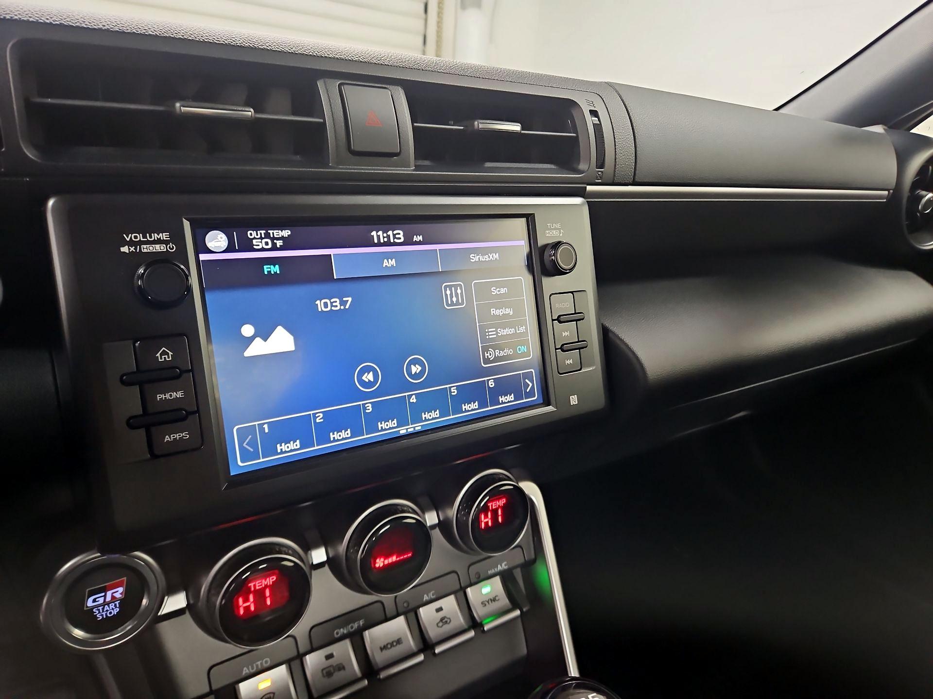 Thumbnail: 2025 Toyota GR86 - 15