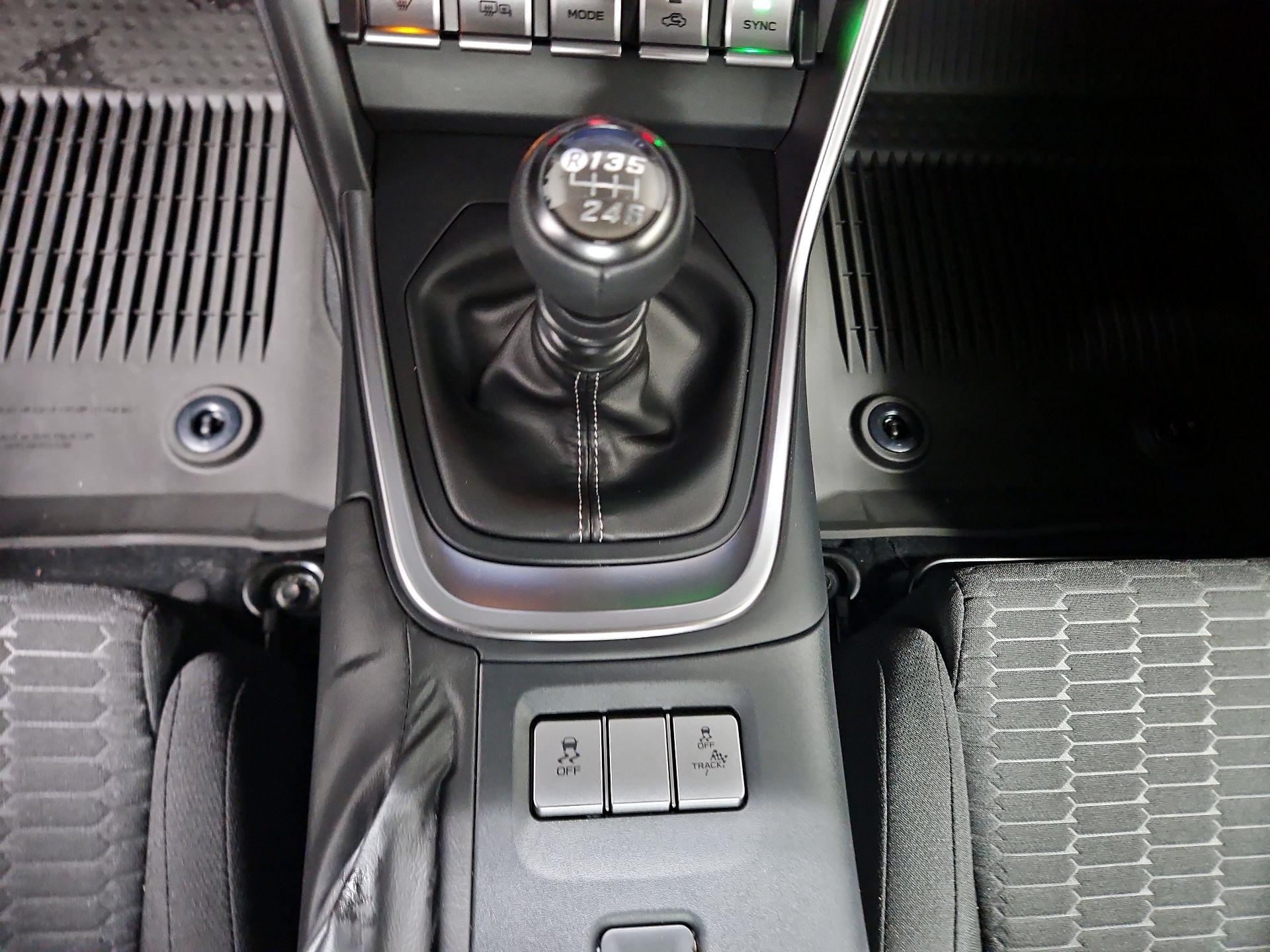 Thumbnail: 2025 Toyota GR86 - 17