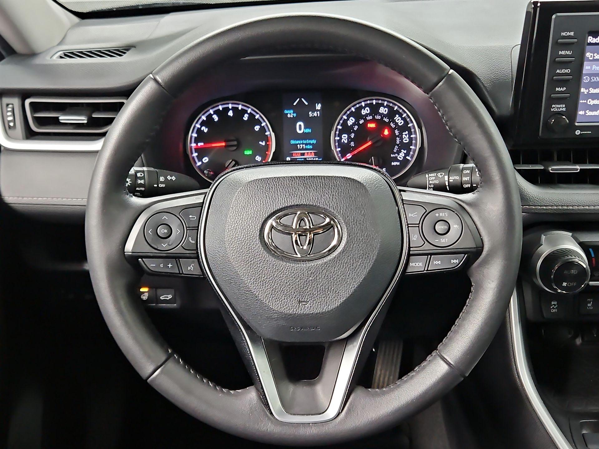 Thumbnail: 2021 Toyota RAV4 - 10