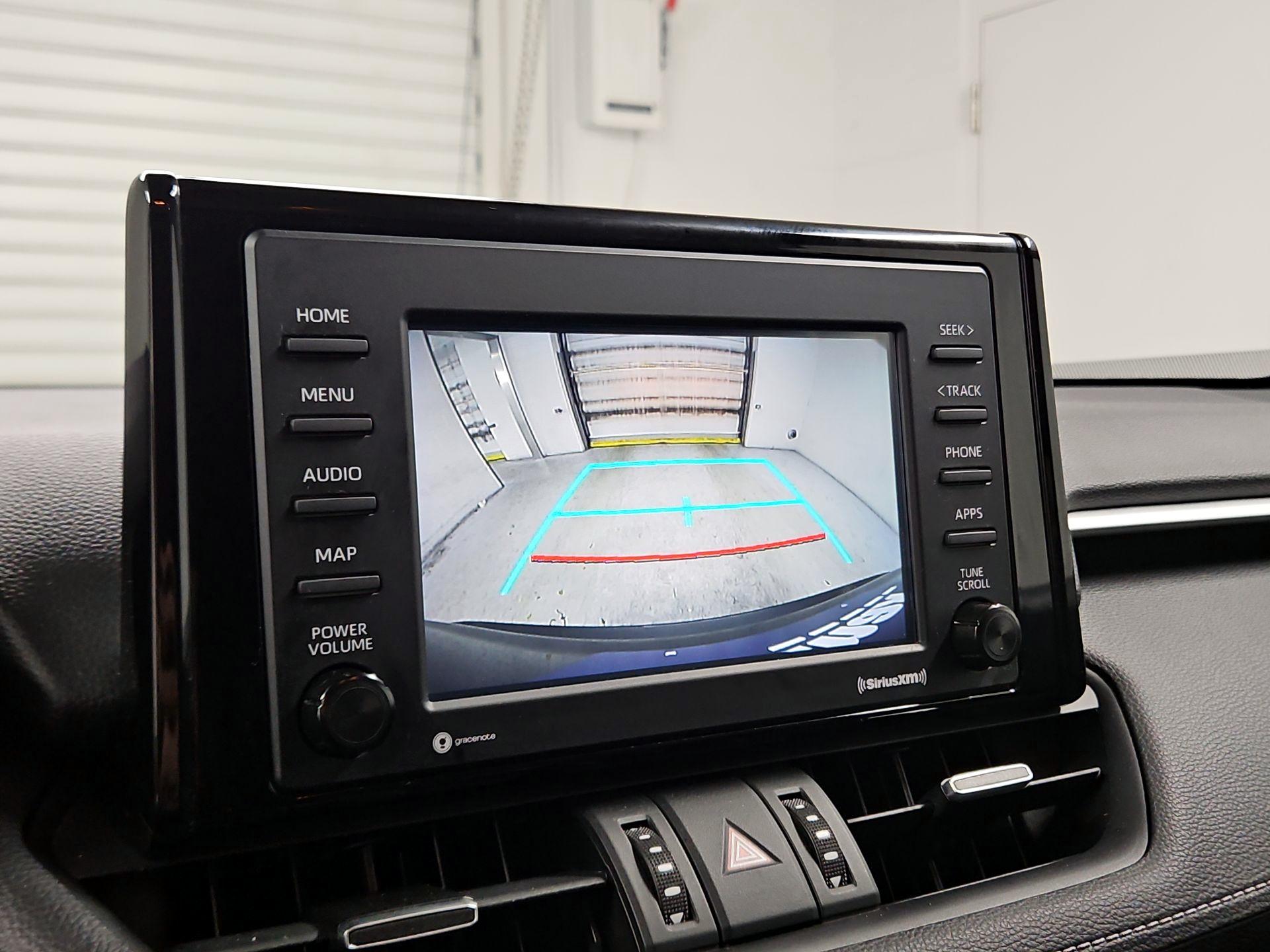 Thumbnail: 2021 Toyota RAV4 - 14