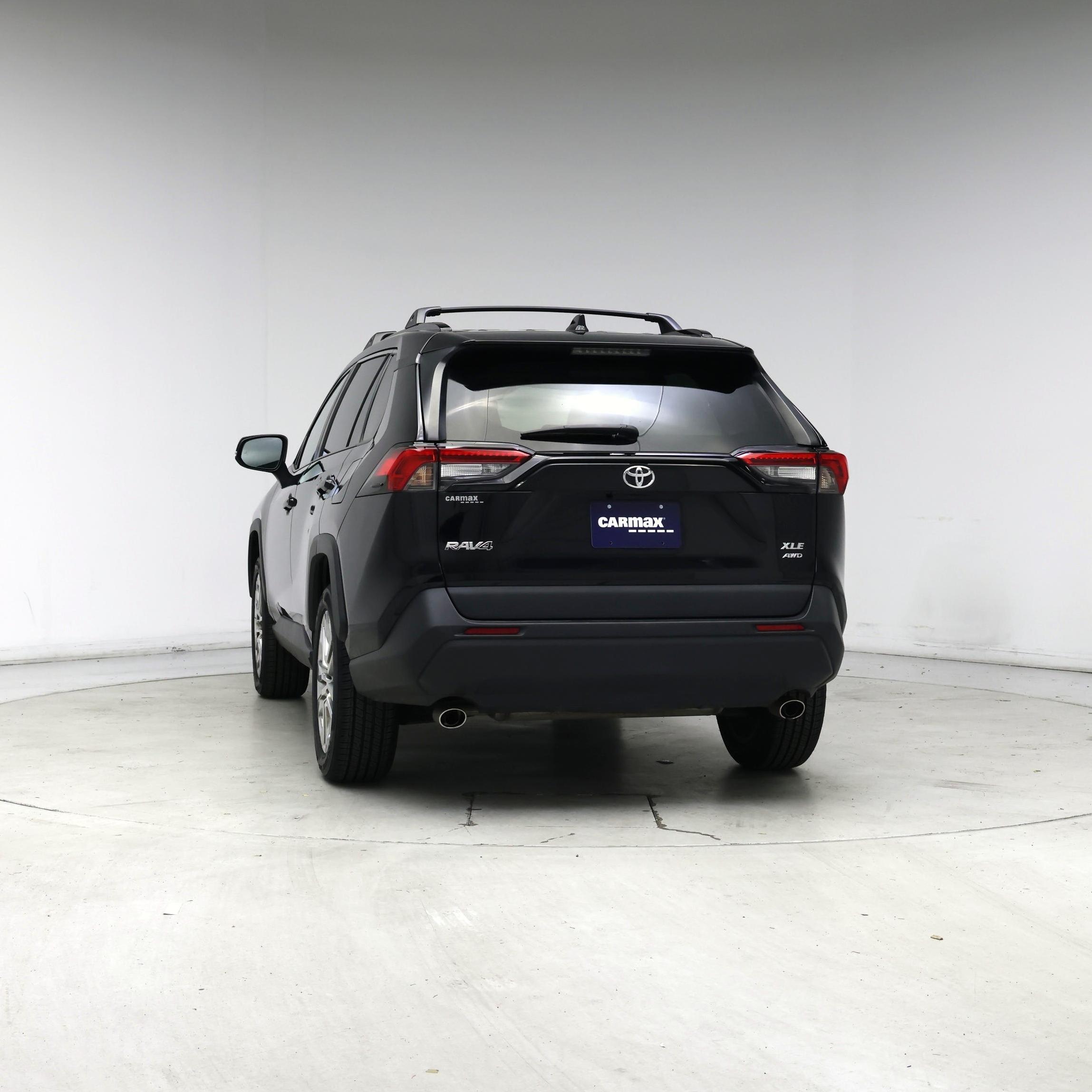 Thumbnail: 2021 Toyota RAV4 - 6