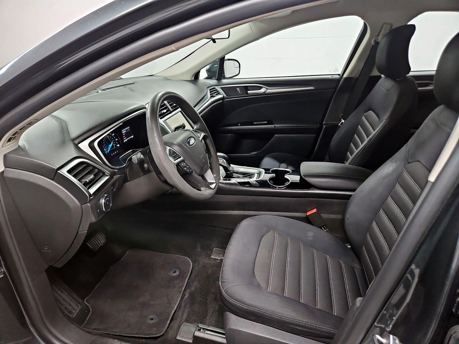 Thumbnail: 2015 Ford Fusion - 11