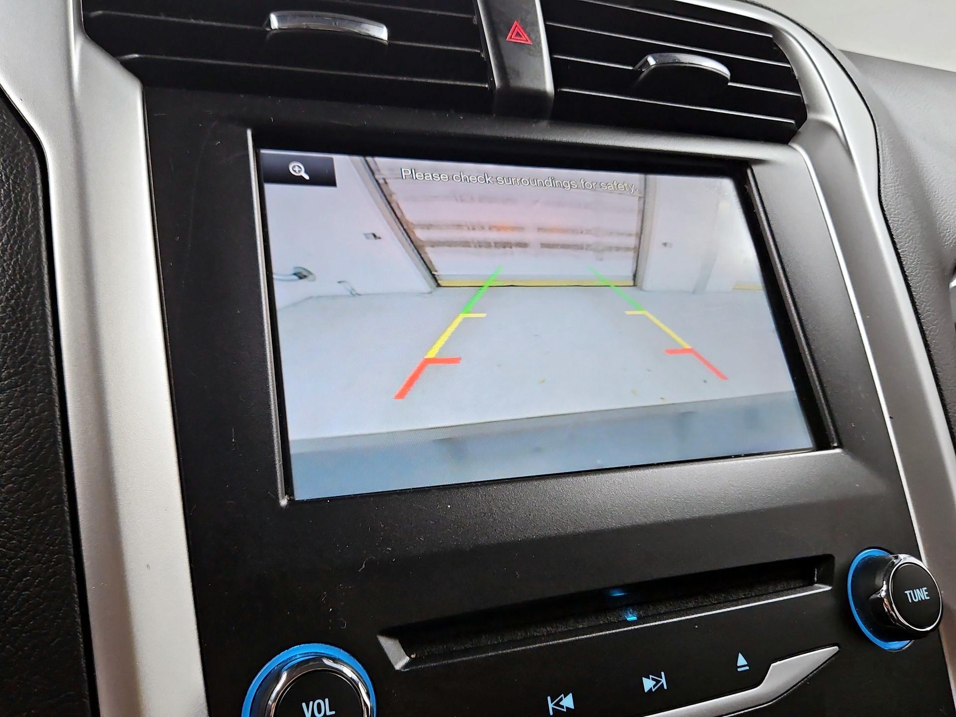 Thumbnail: 2015 Ford Fusion - 14