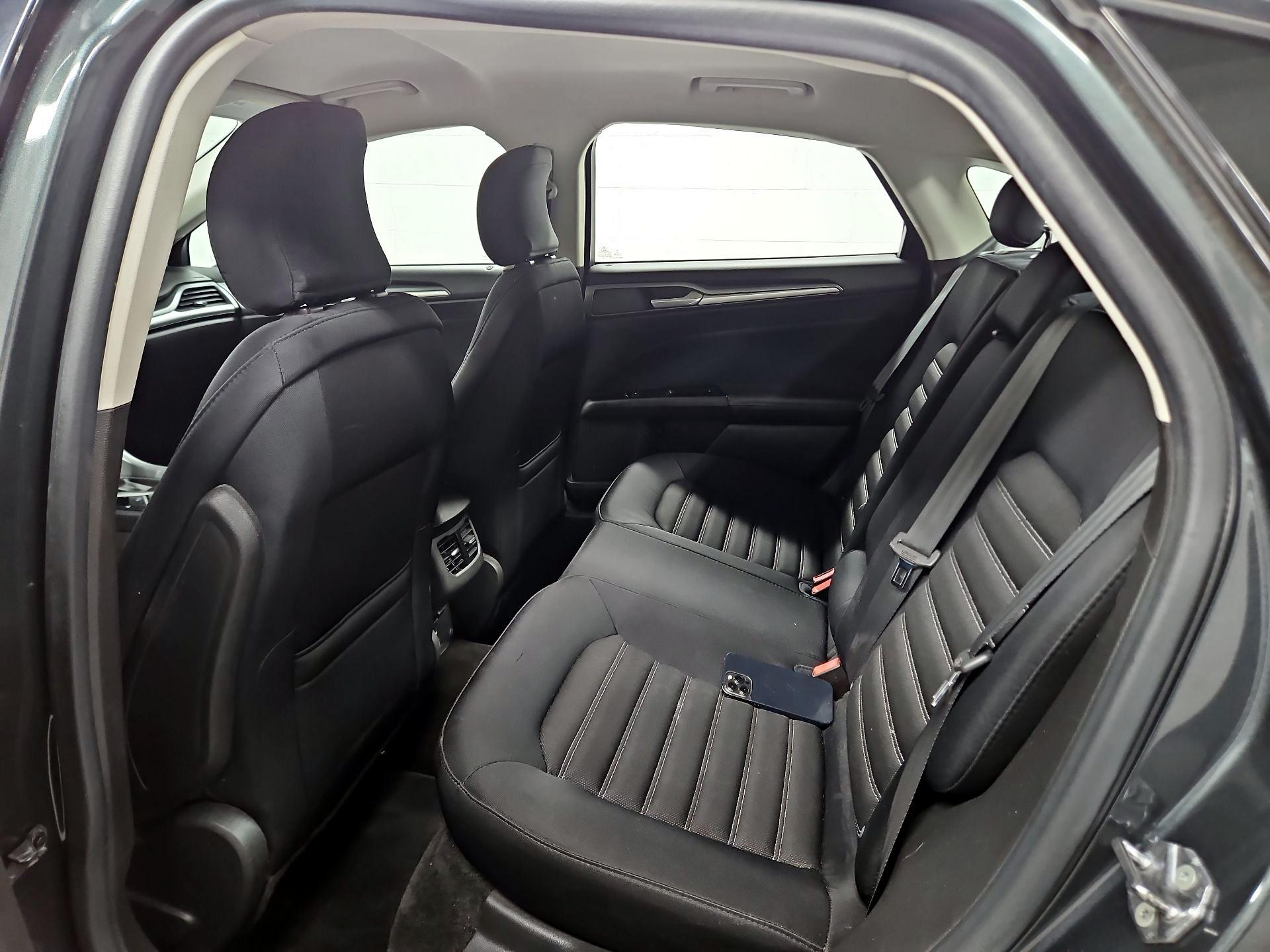 Thumbnail: 2015 Ford Fusion - 19