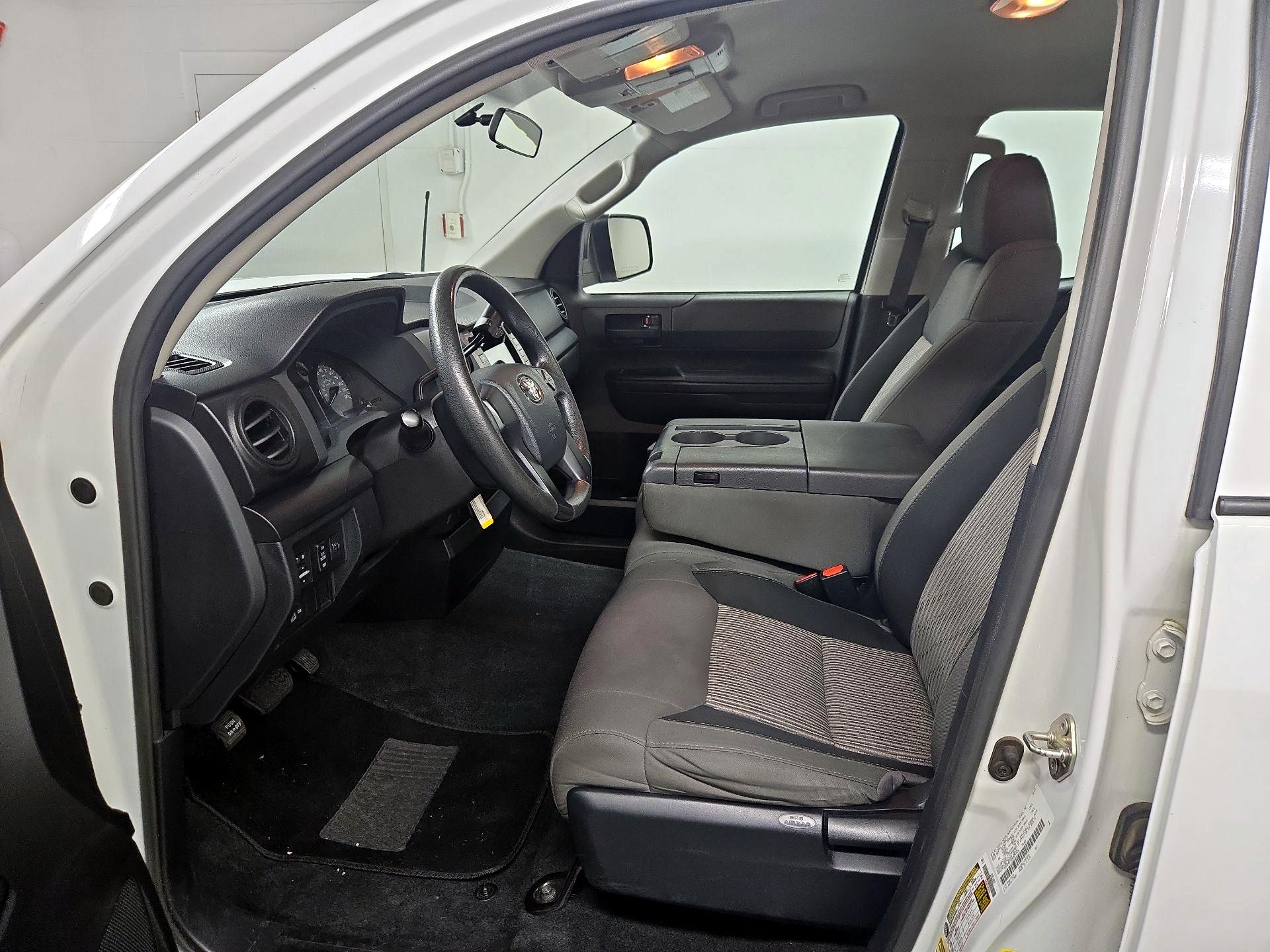 Thumbnail: 2017 Toyota Tundra - 11