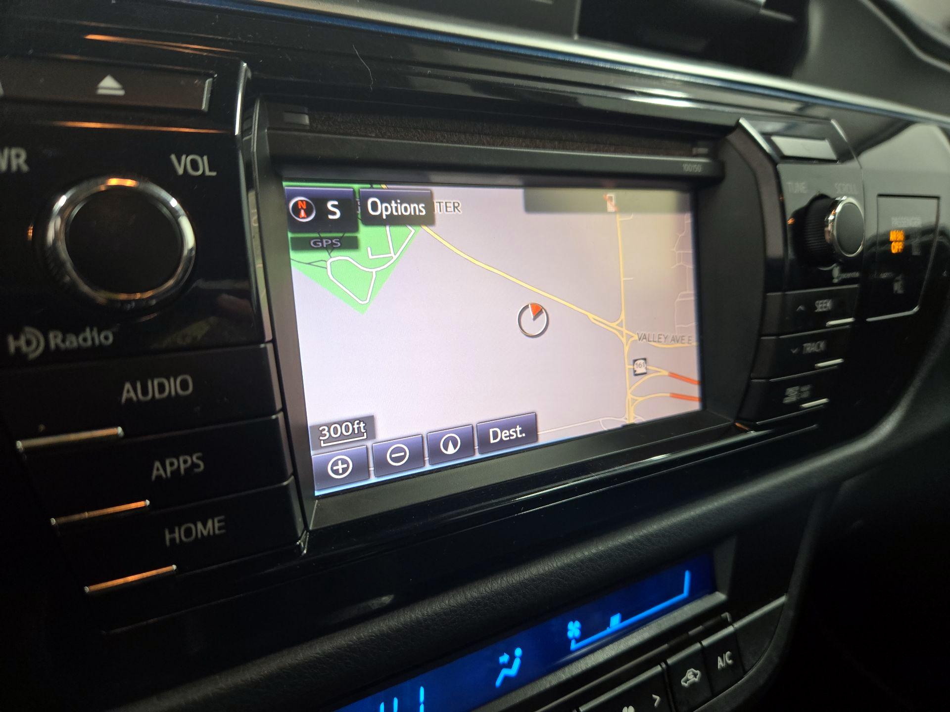 Thumbnail: 2015 Toyota Corolla - 14