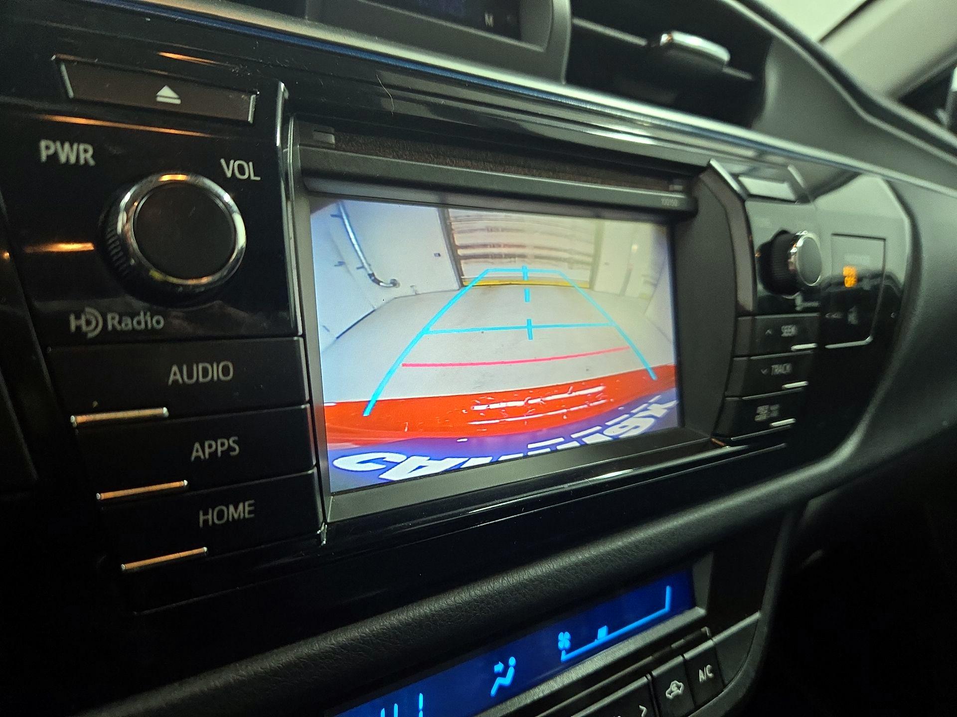 Thumbnail: 2015 Toyota Corolla - 15